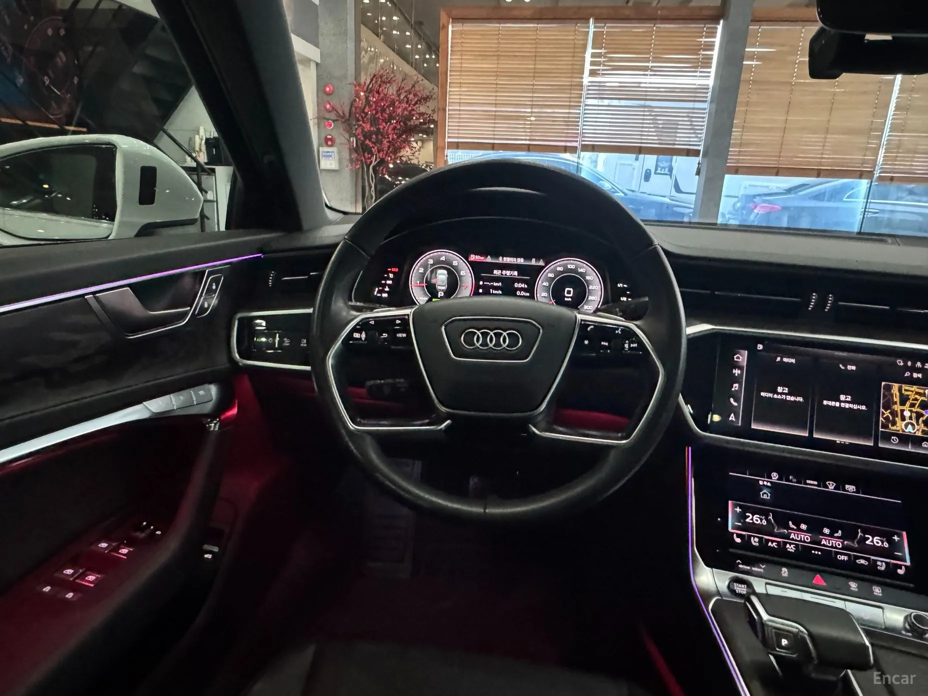 Audi A6 (C8) превью 12