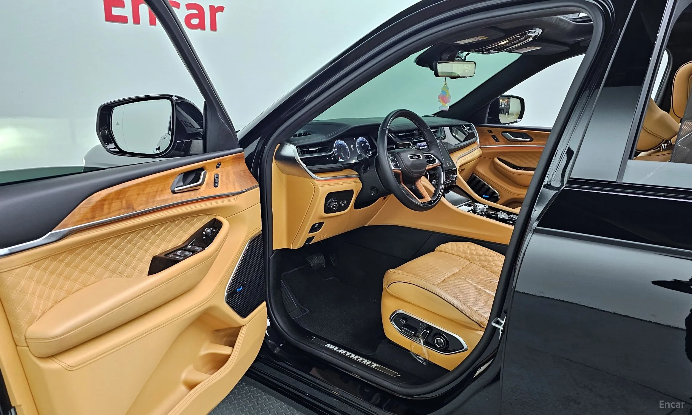 Jeep Grand Cherokee (WL) превью 11