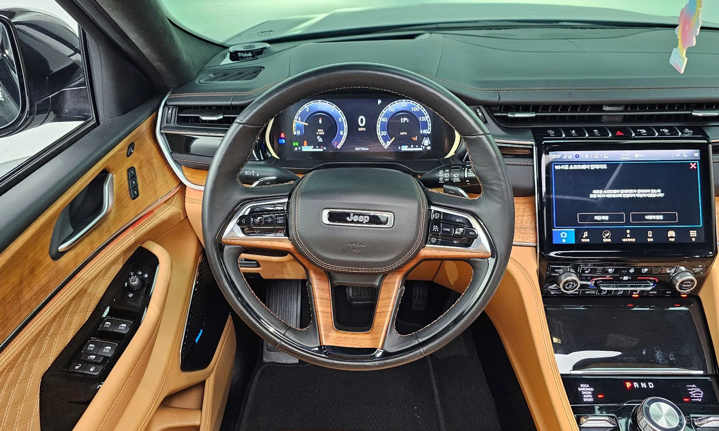 Jeep Grand Cherokee (WL) превью 13
