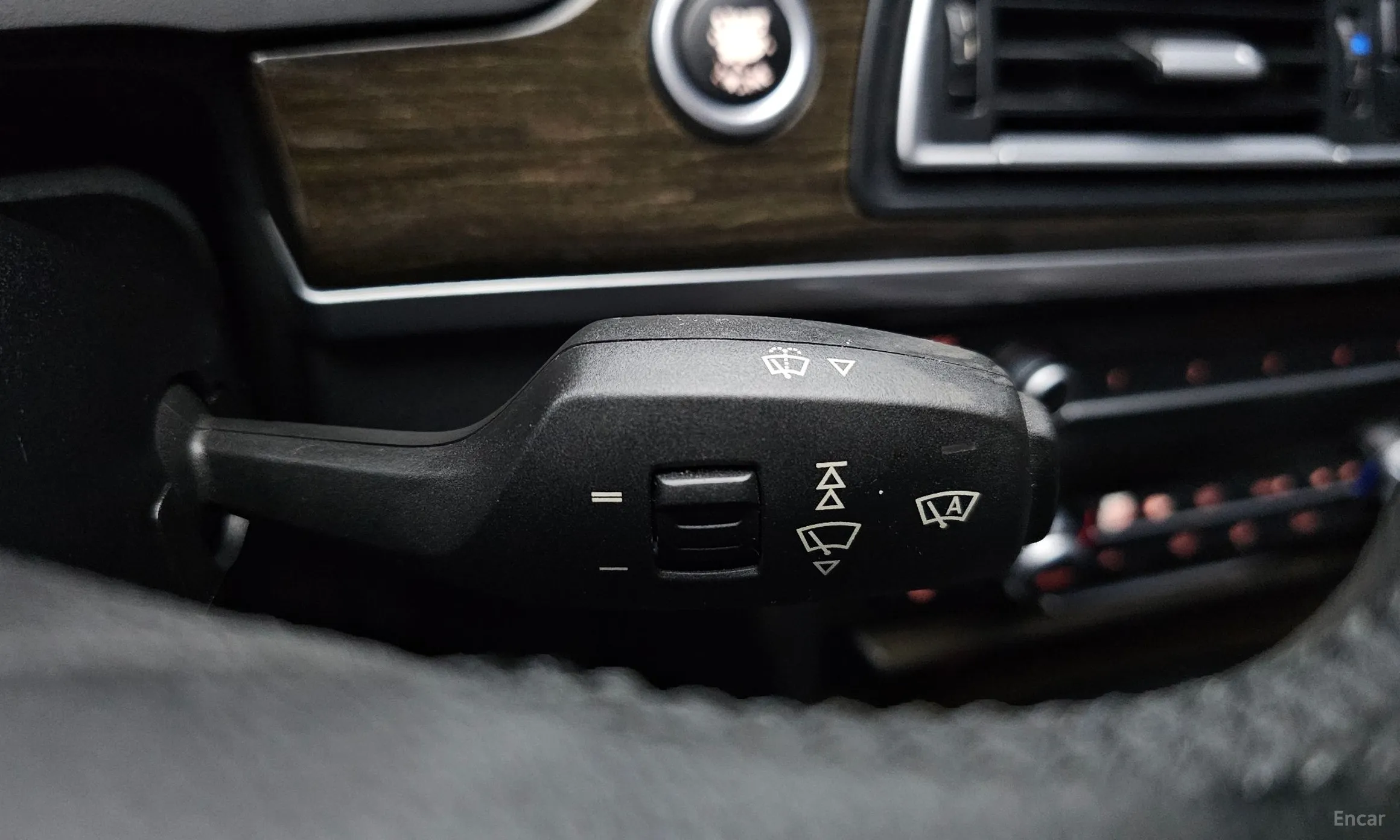 BMW 7 Series (F01) превью 17