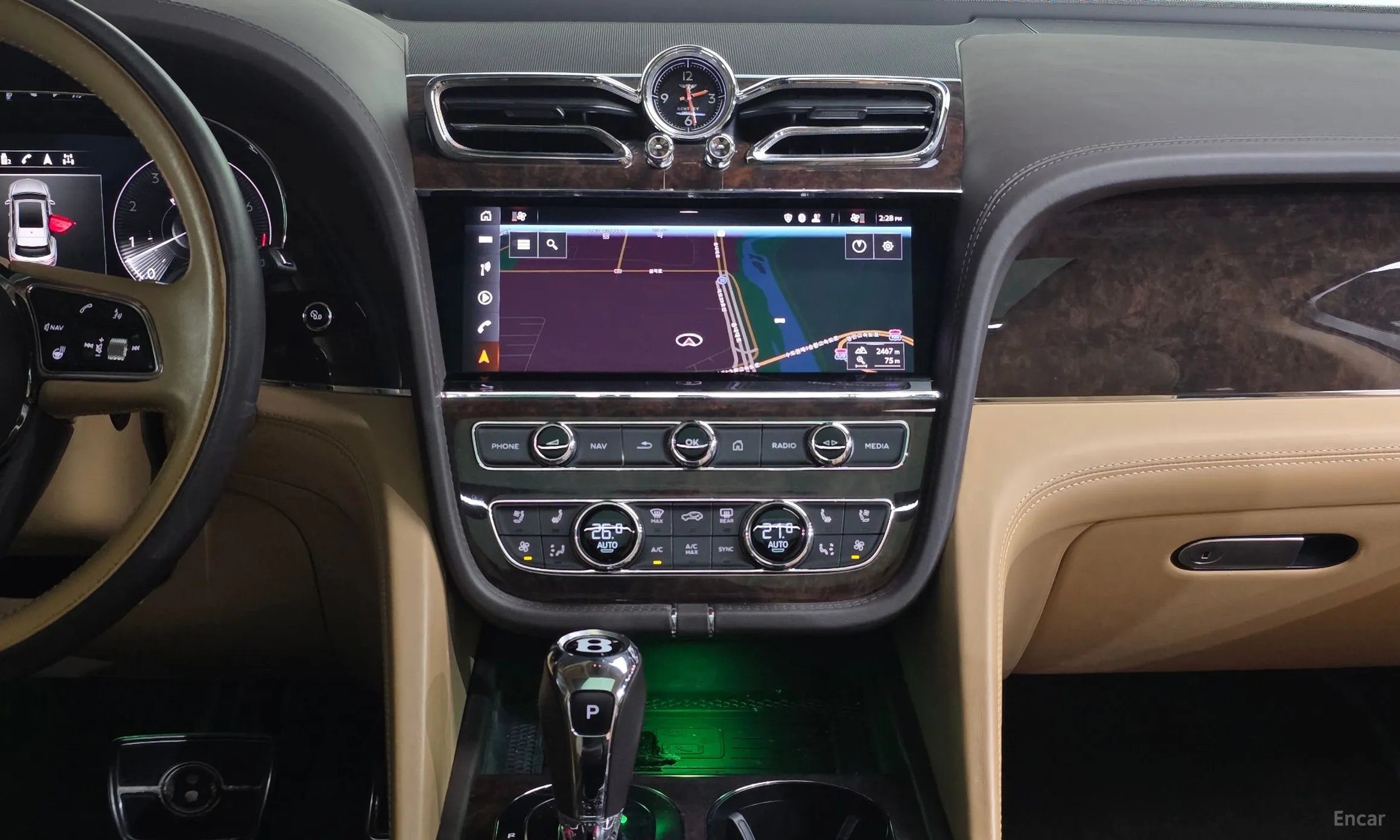 Bentley Bentayga превью 14