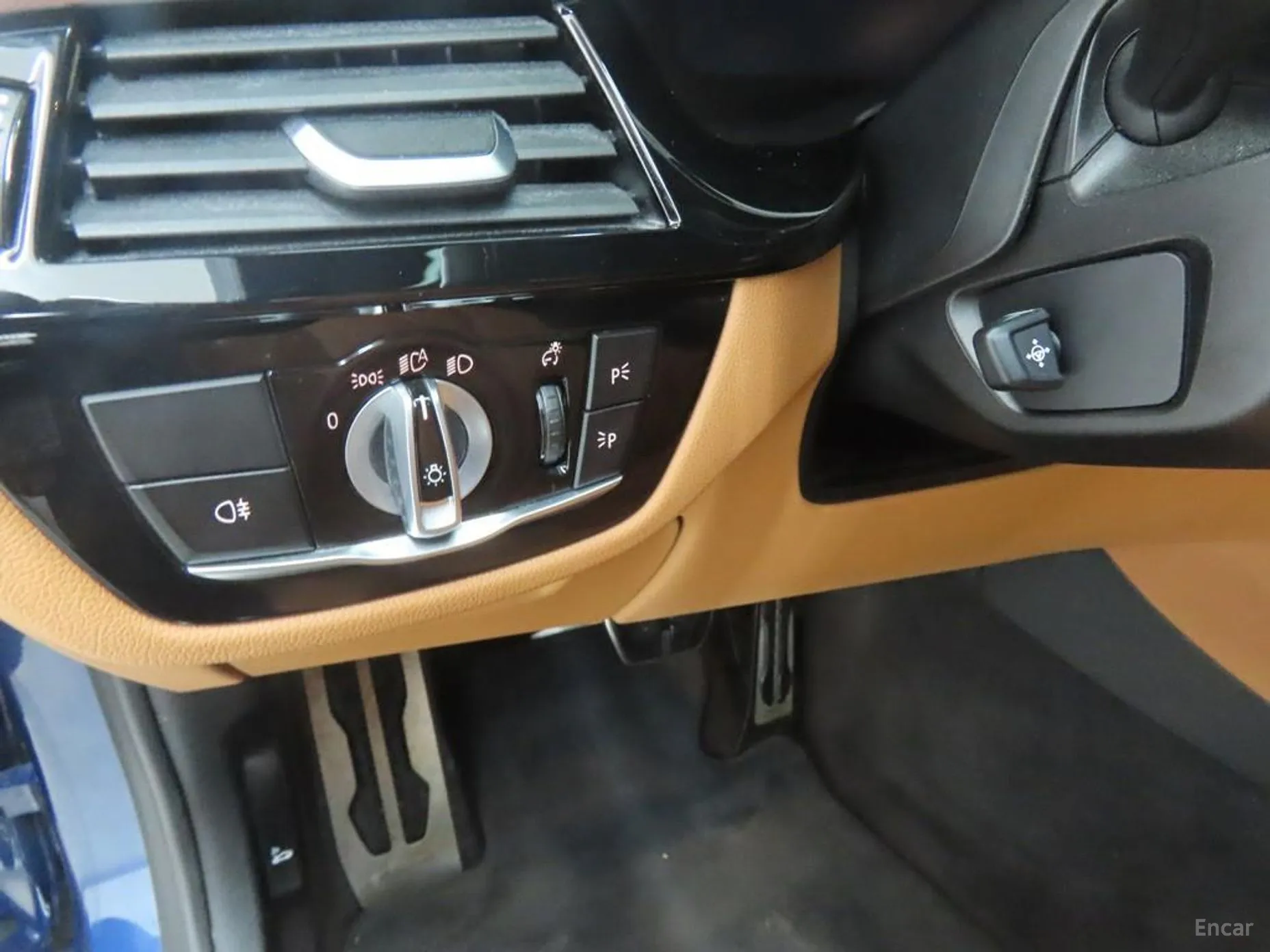 BMW 5 Series (G30) превью 10