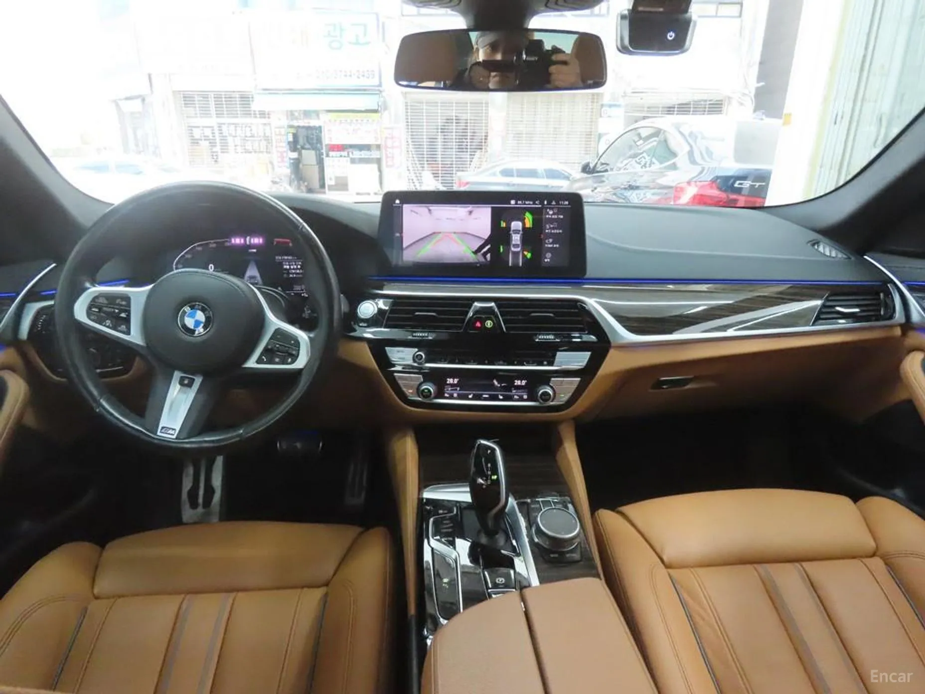 BMW 5 Series (G30) превью 7