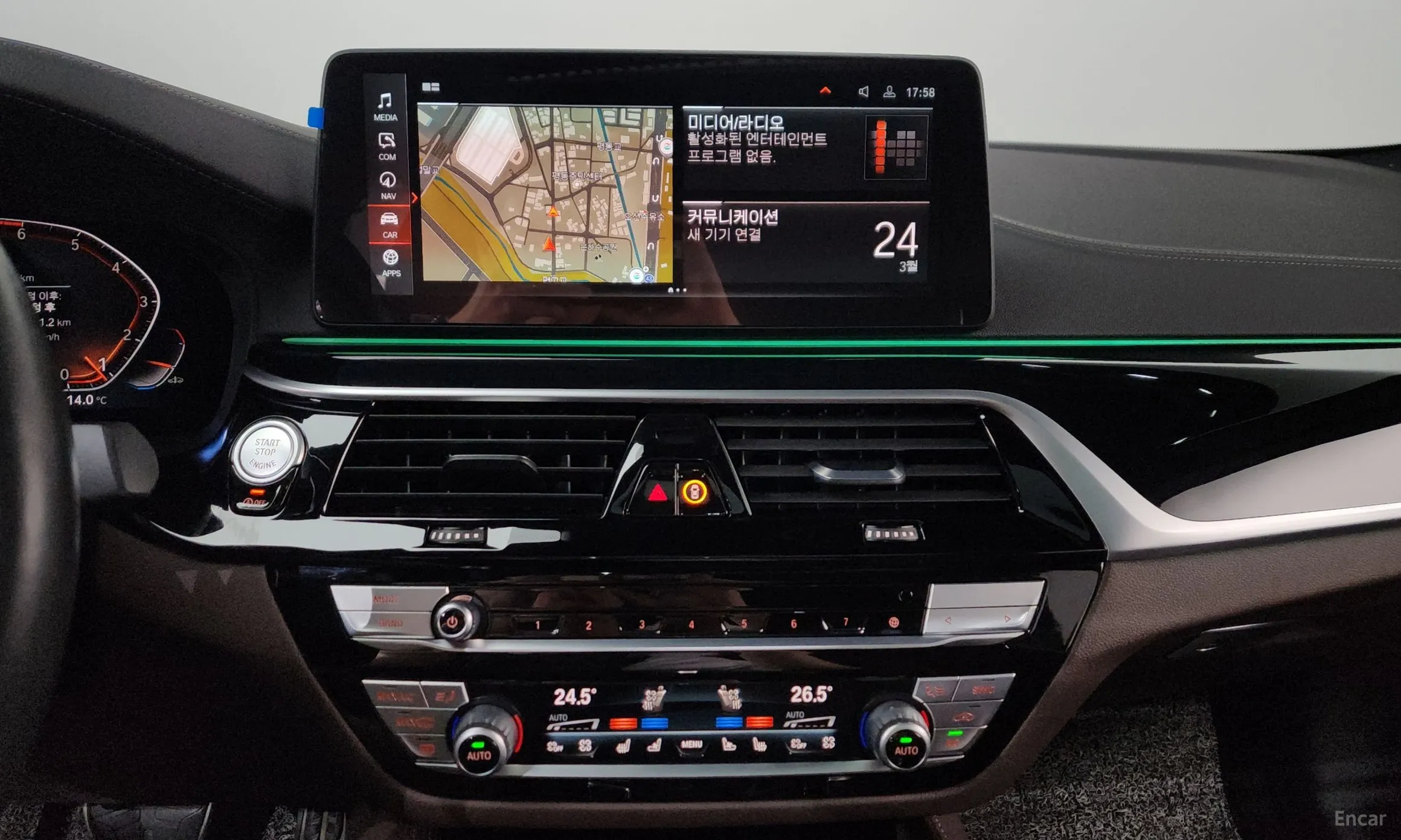 BMW 5 Series (G30) превью 14
