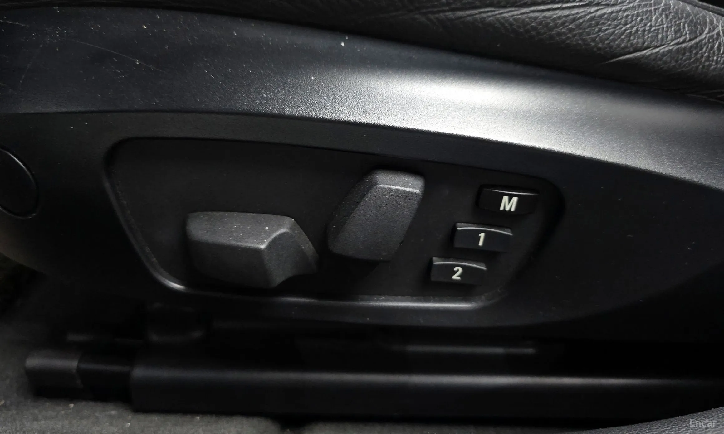 BMW 3 Series (E90) превью 18