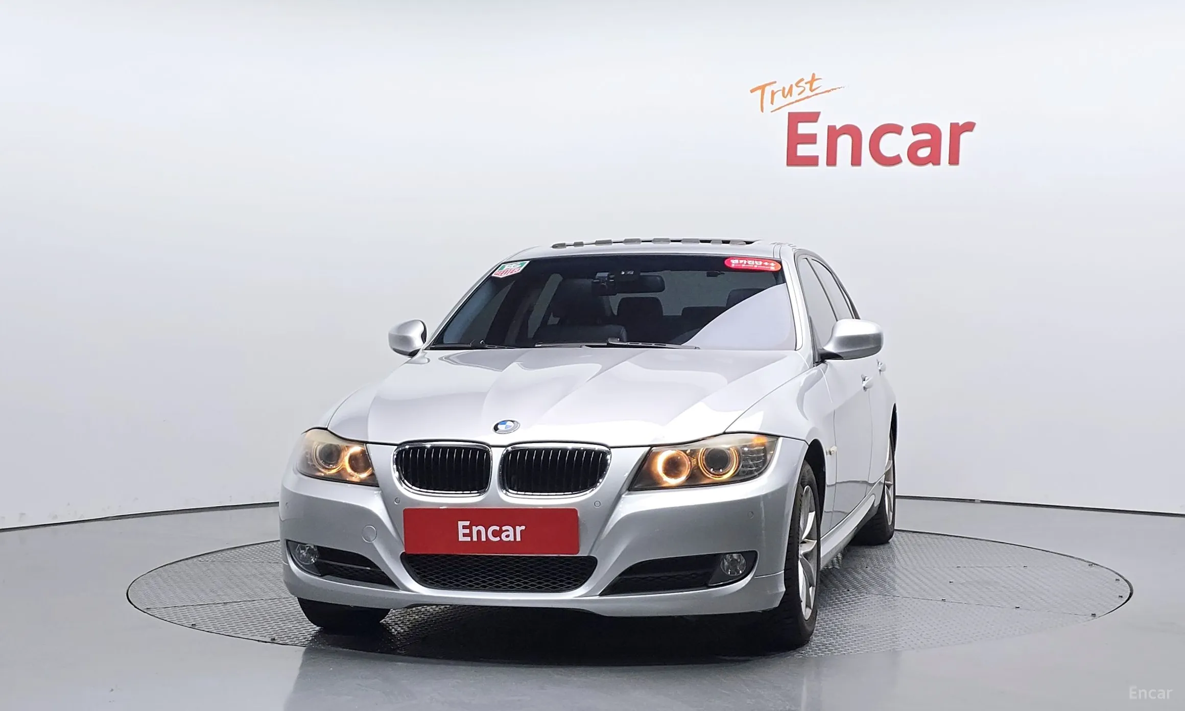 BMW 3 Series (E90) превью 3
