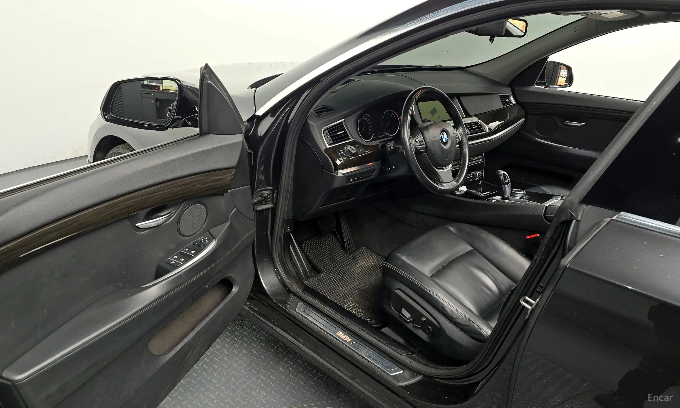 BMW 5 Series GT (F07) превью 10