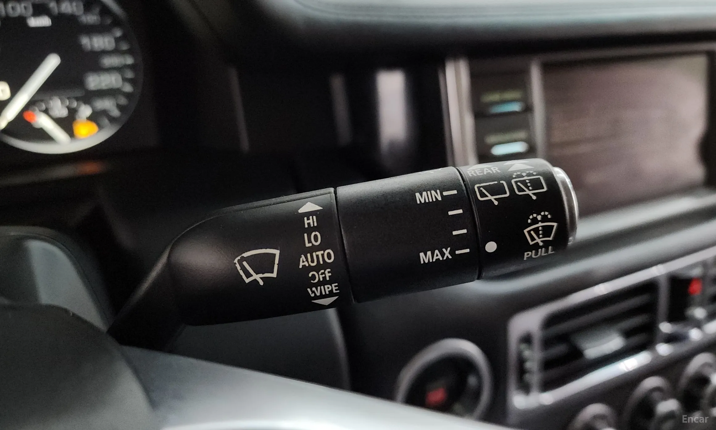 Land Rover Range Rover превью 14
