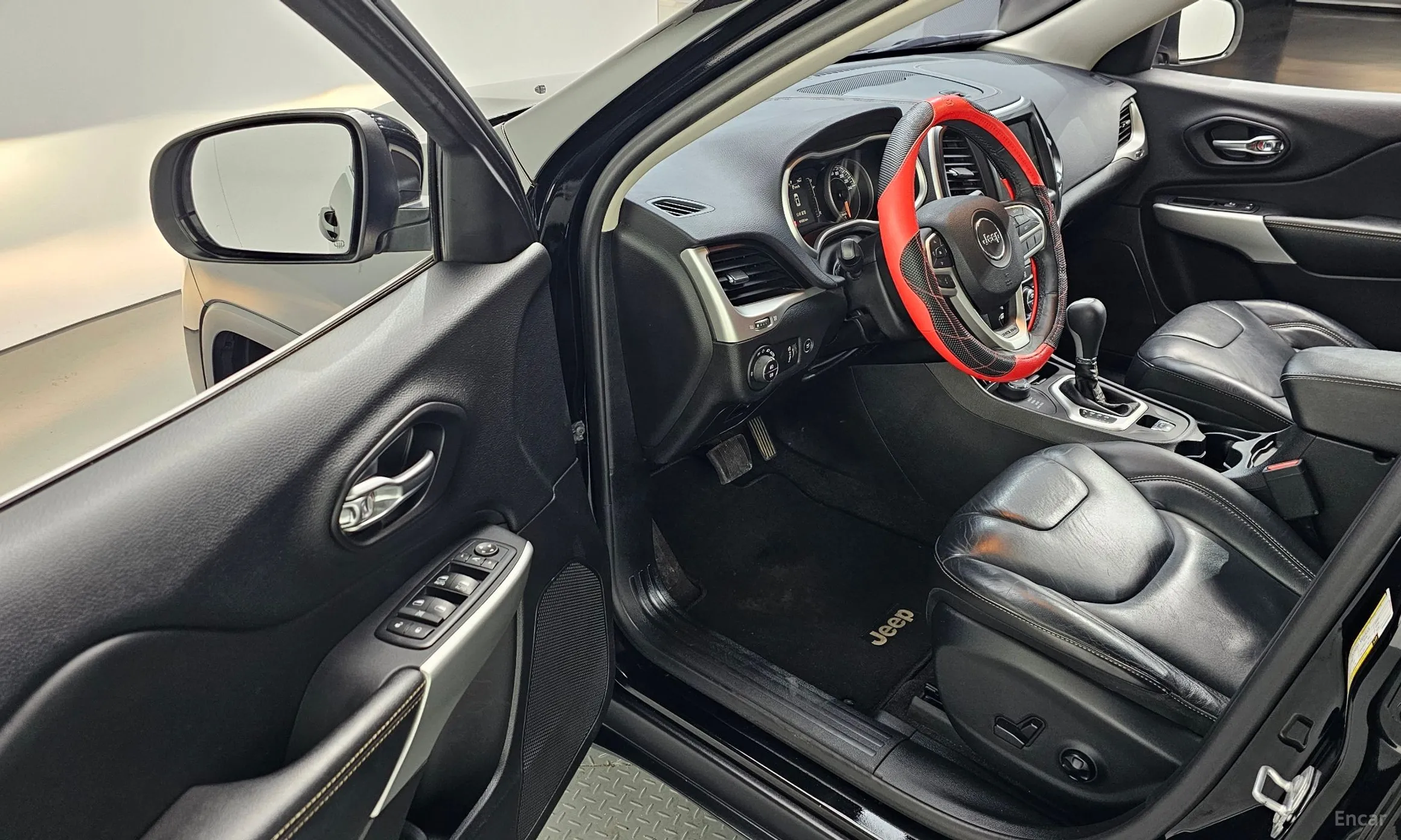Jeep Cherokee (KL) превью 11