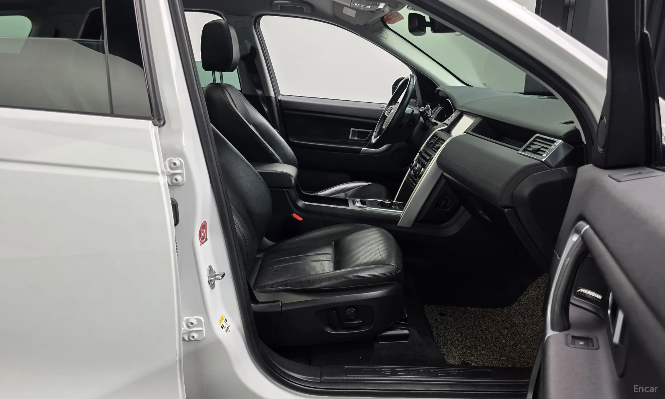 Land Rover Discovery Sports превью 10