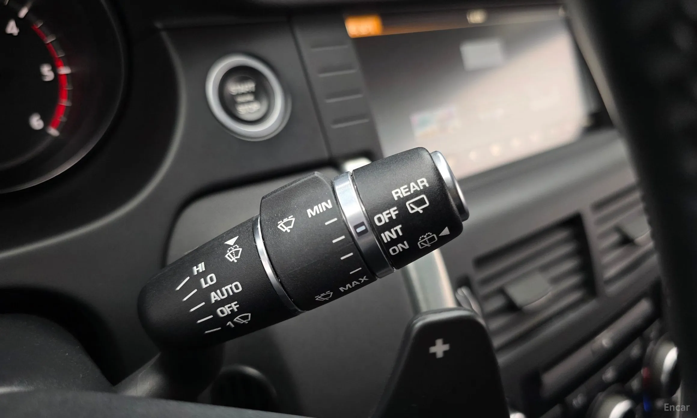 Land Rover Discovery Sports превью 16