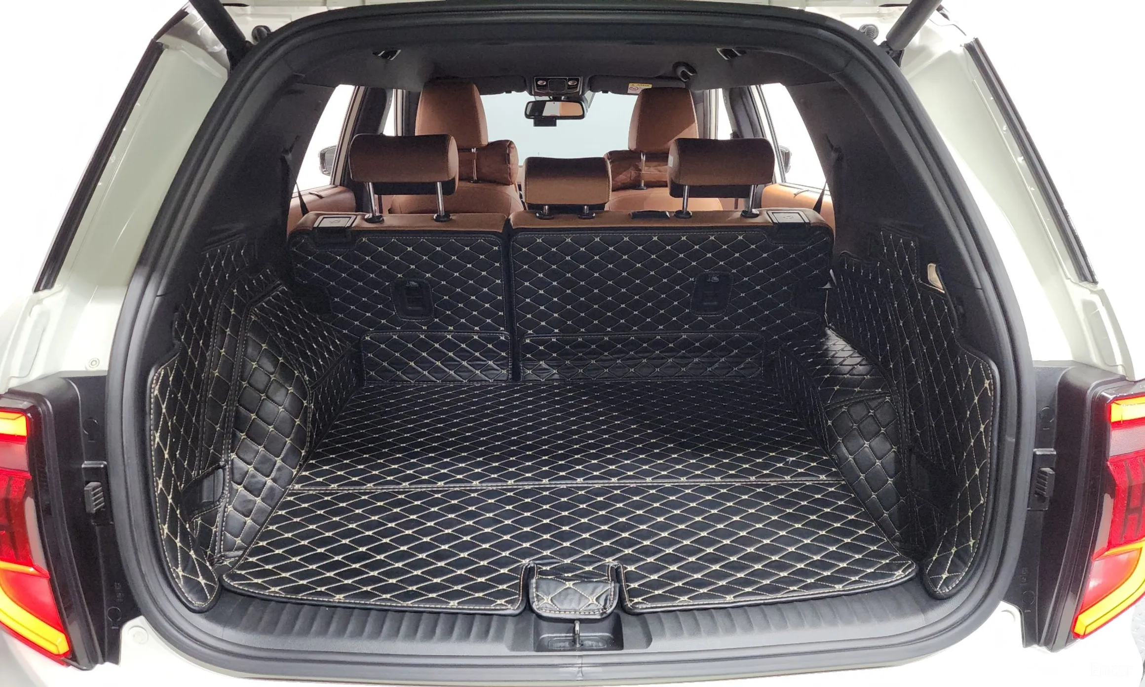 KG Mobility (SsangYong) Torres превью 20