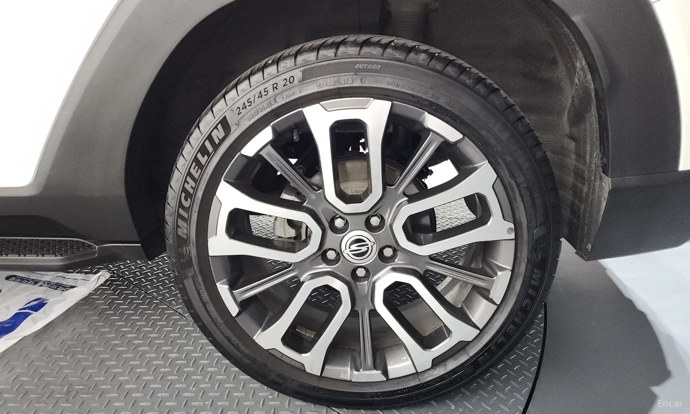 KG Mobility (SsangYong) Torres превью 5