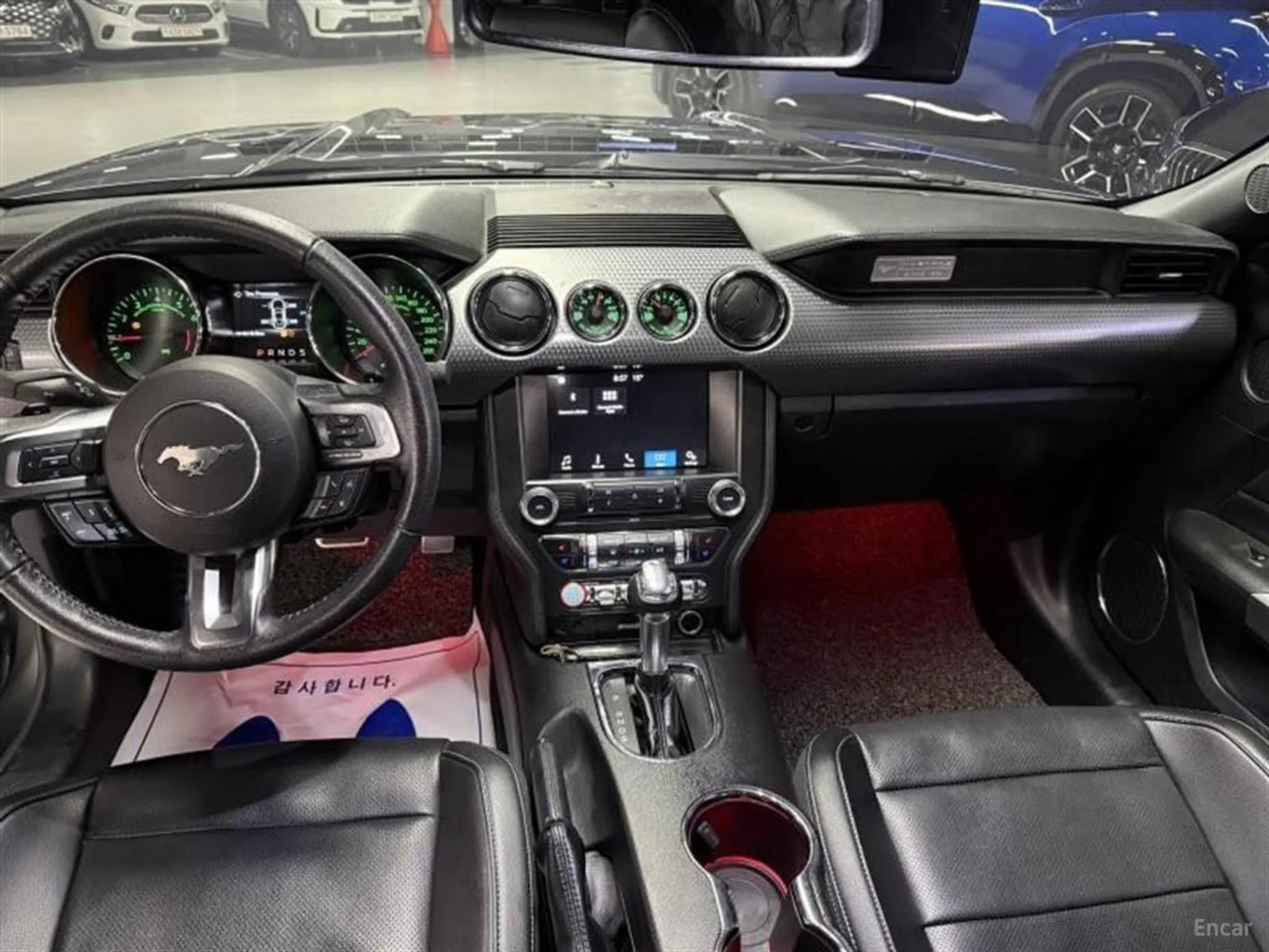 Ford Mustang превью 6