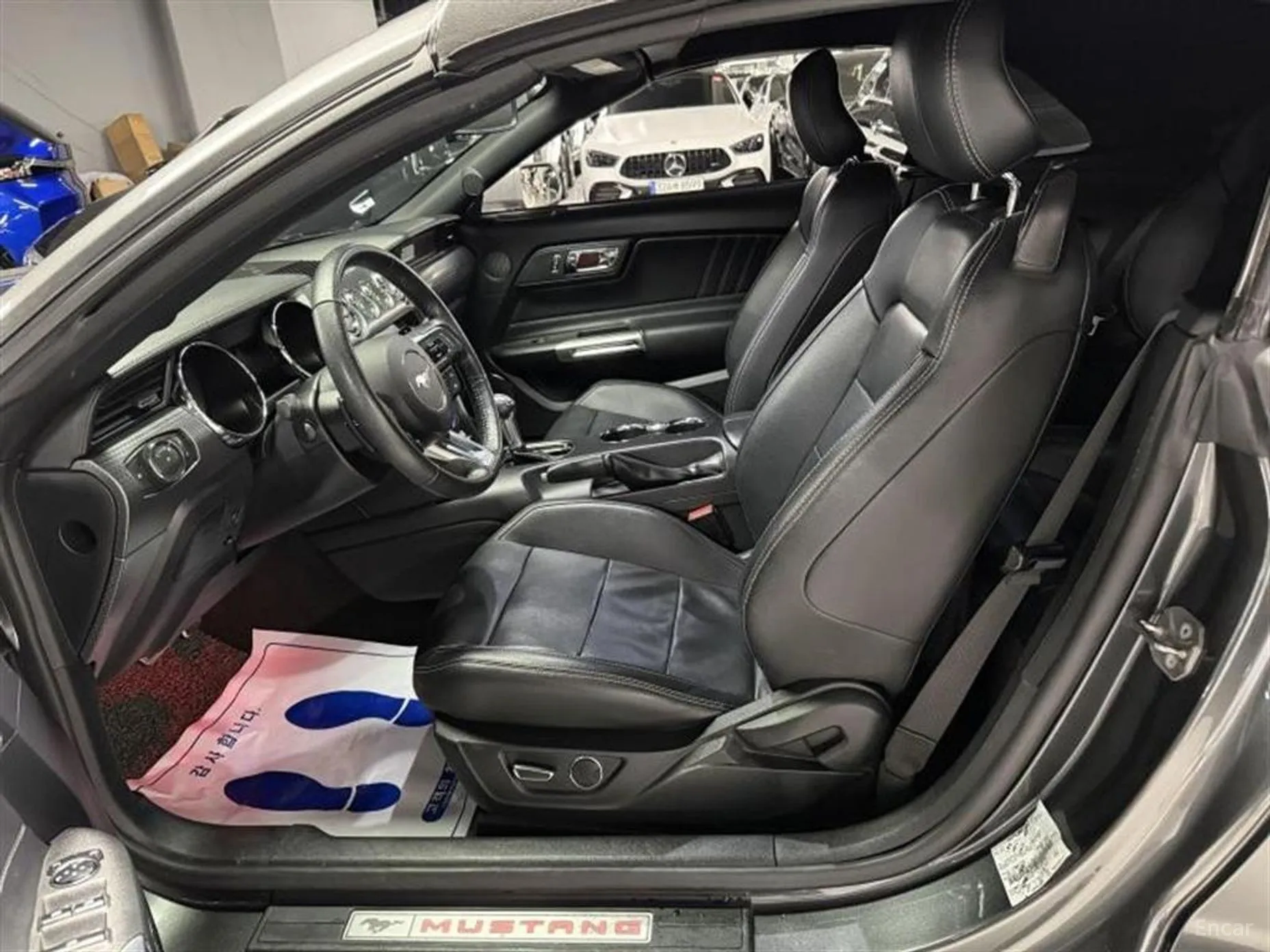 Ford Mustang превью 7
