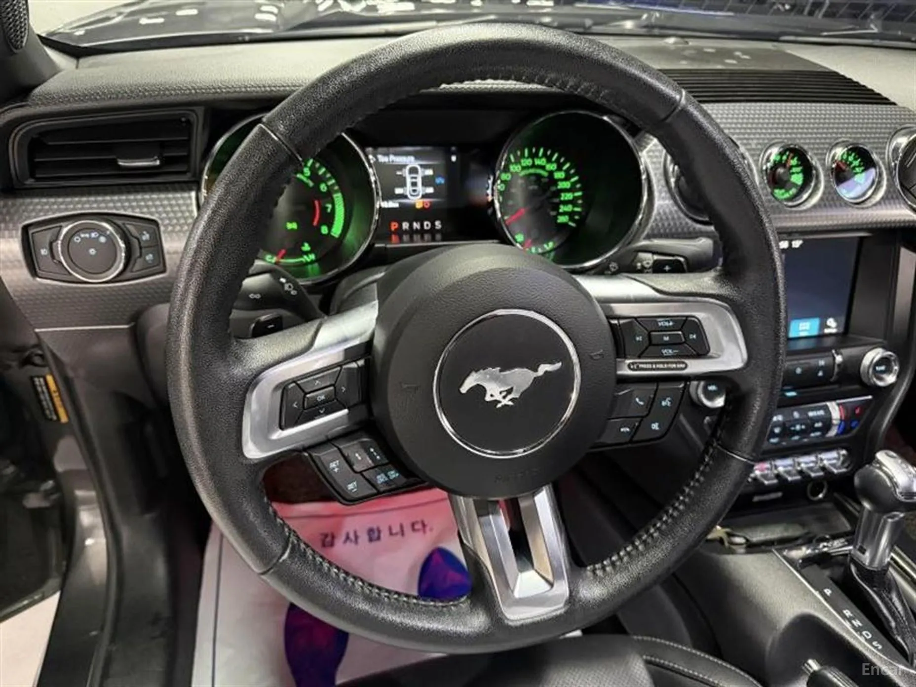 Ford Mustang превью 8