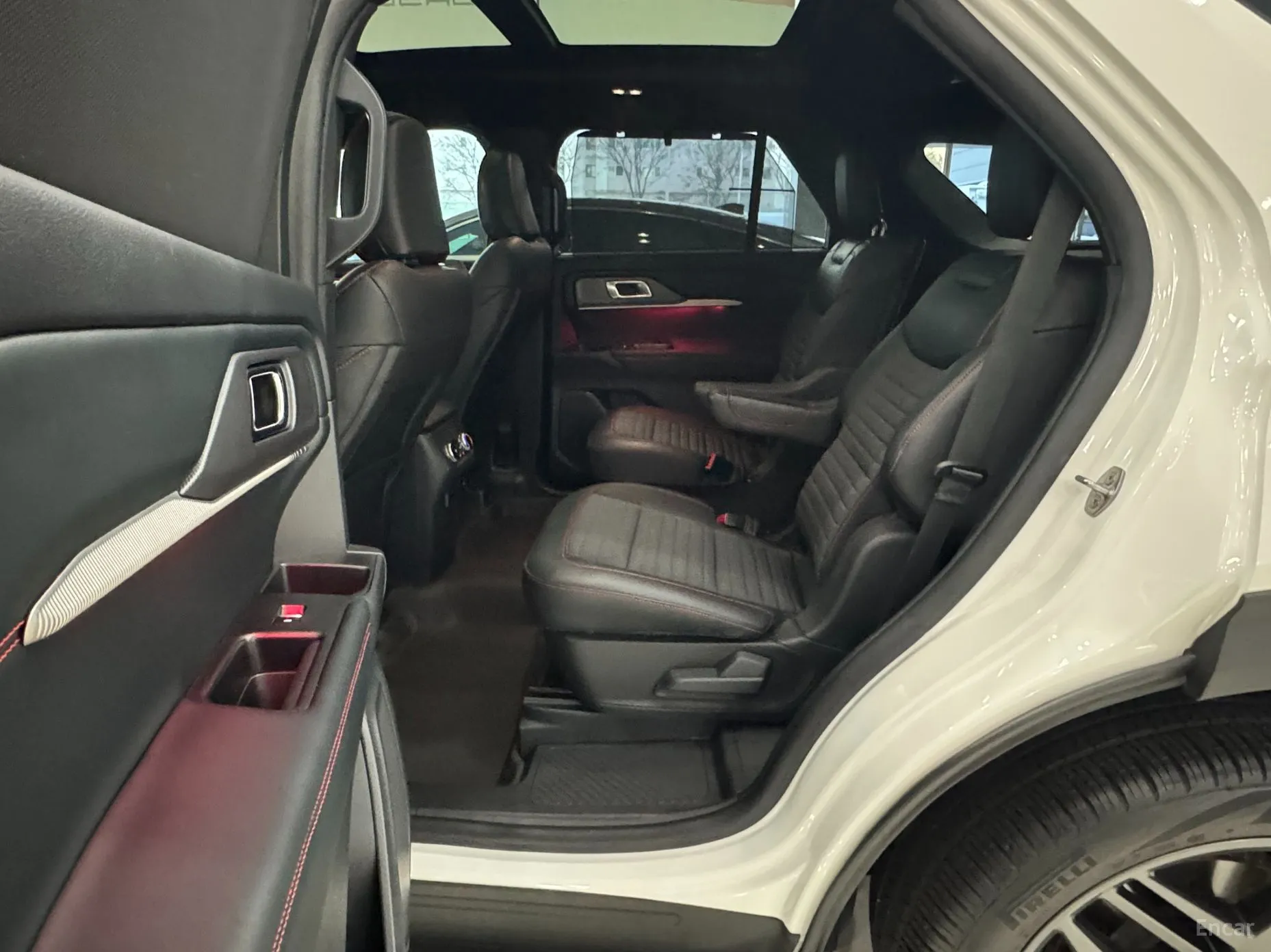 Ford Explorer 6th Generation превью 11