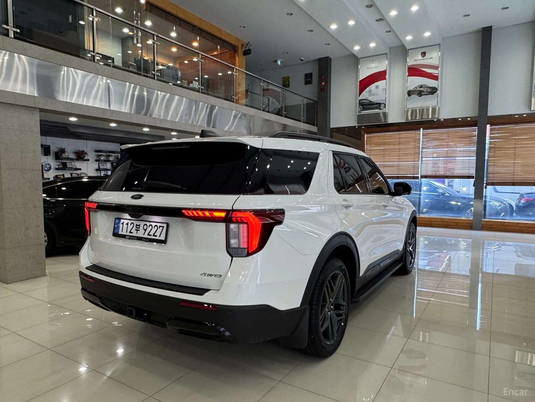 Ford Explorer 6th Generation превью 2