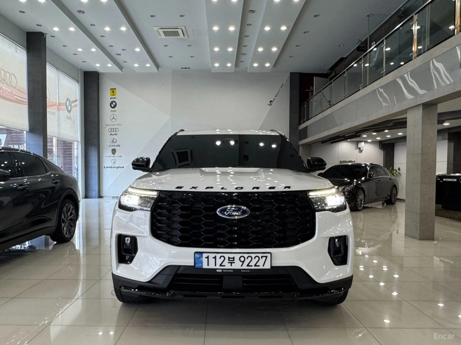 Ford Explorer 6th Generation превью 3