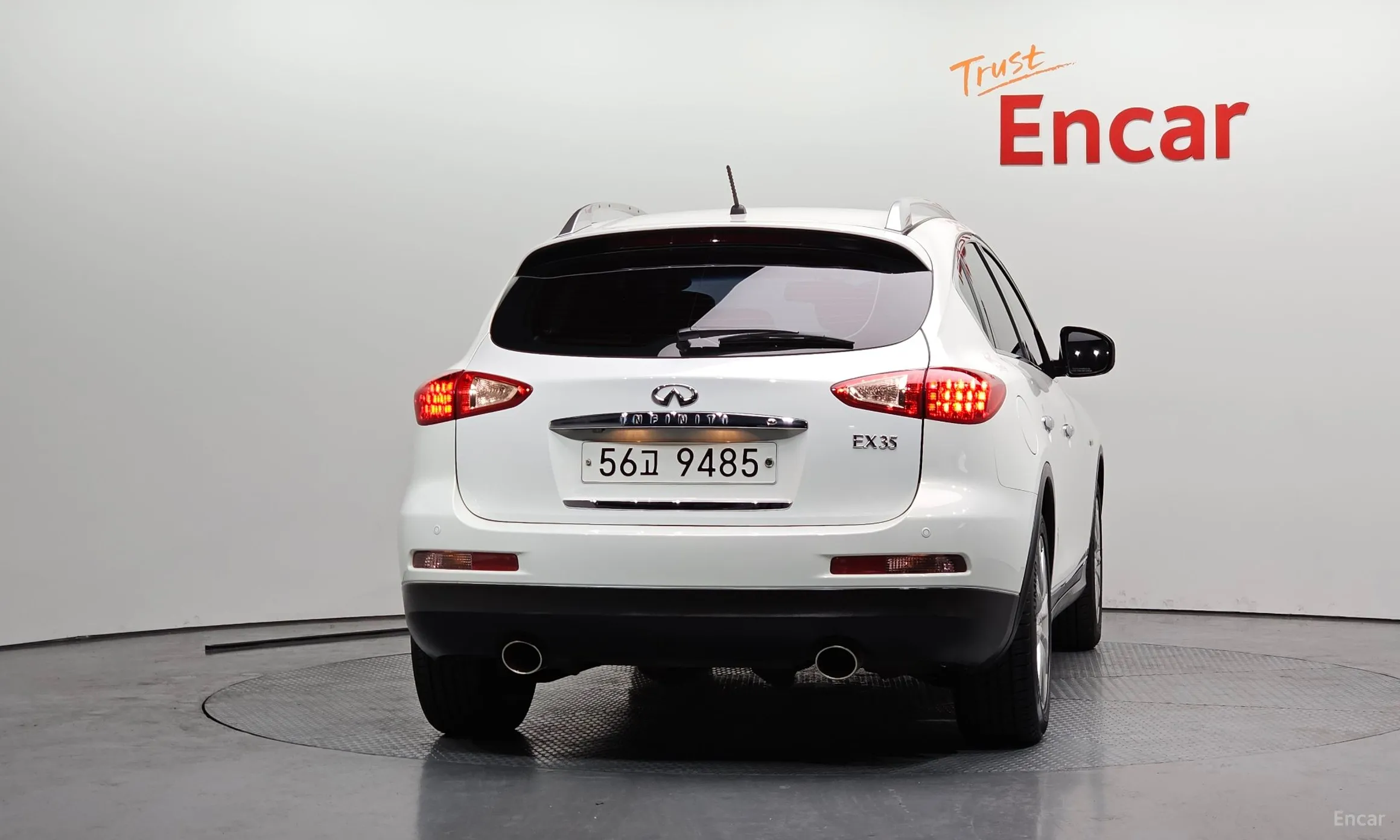 Infiniti EX35 превью 4