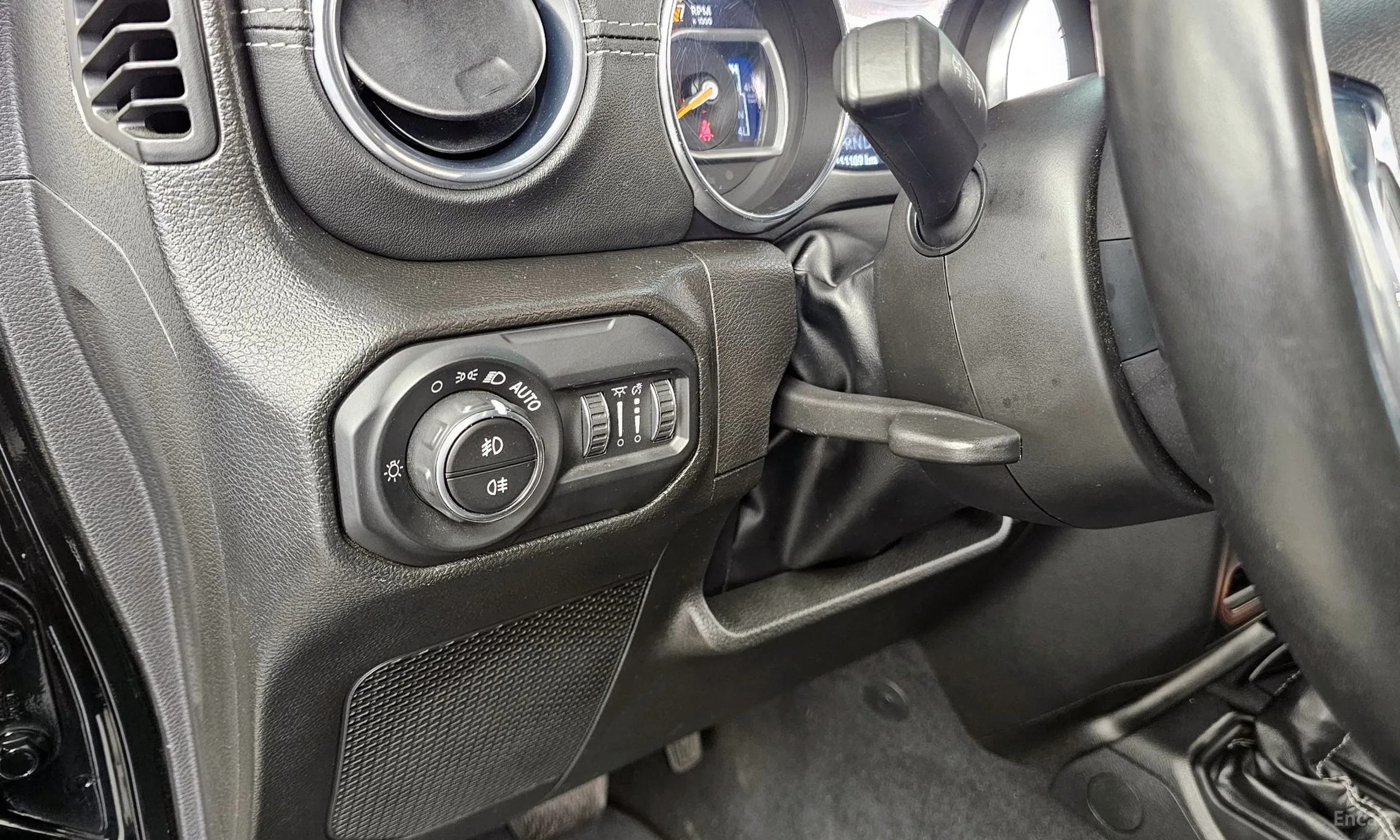 Jeep Wrangler (JL) превью 18