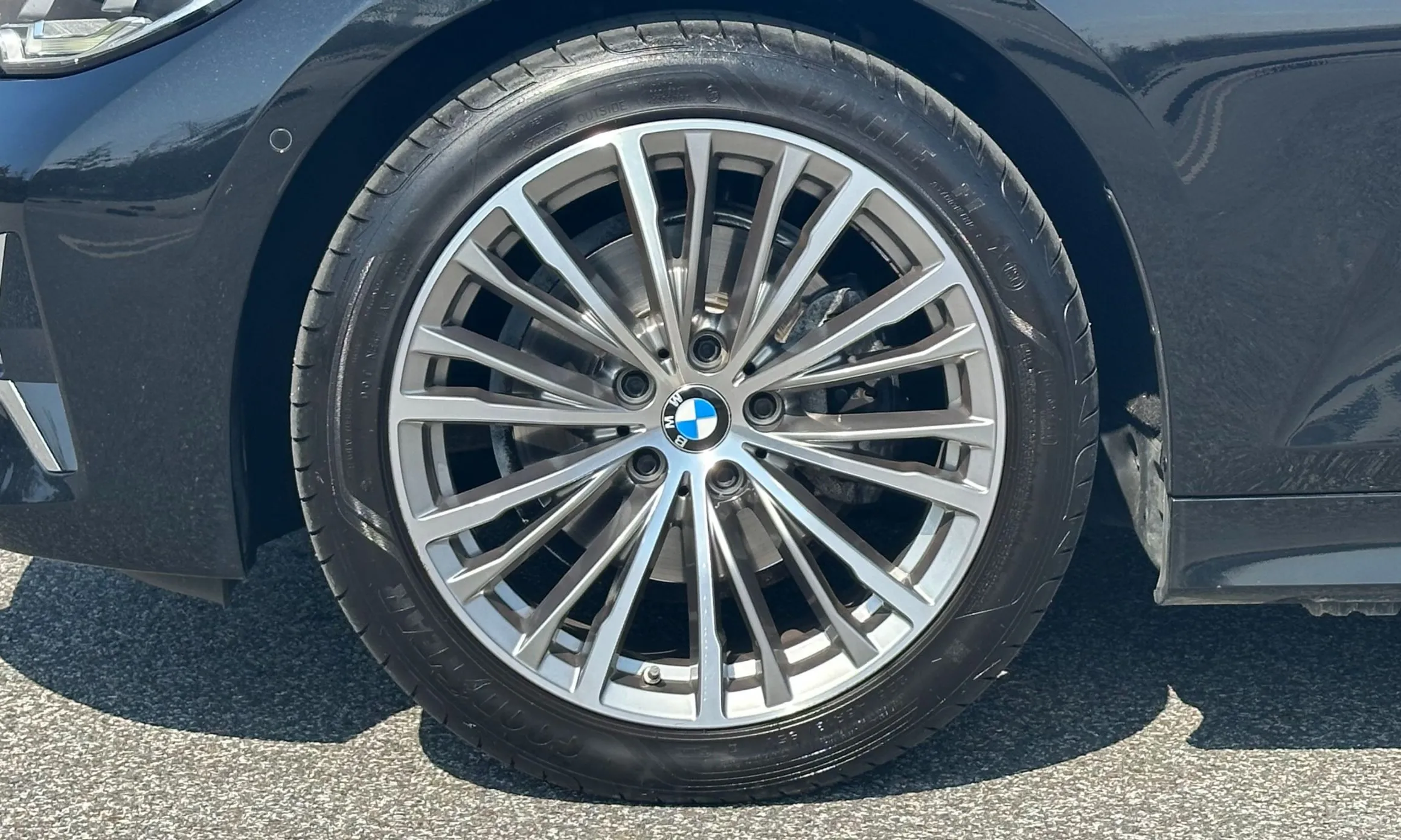 BMW 3 Series (G20) превью 5