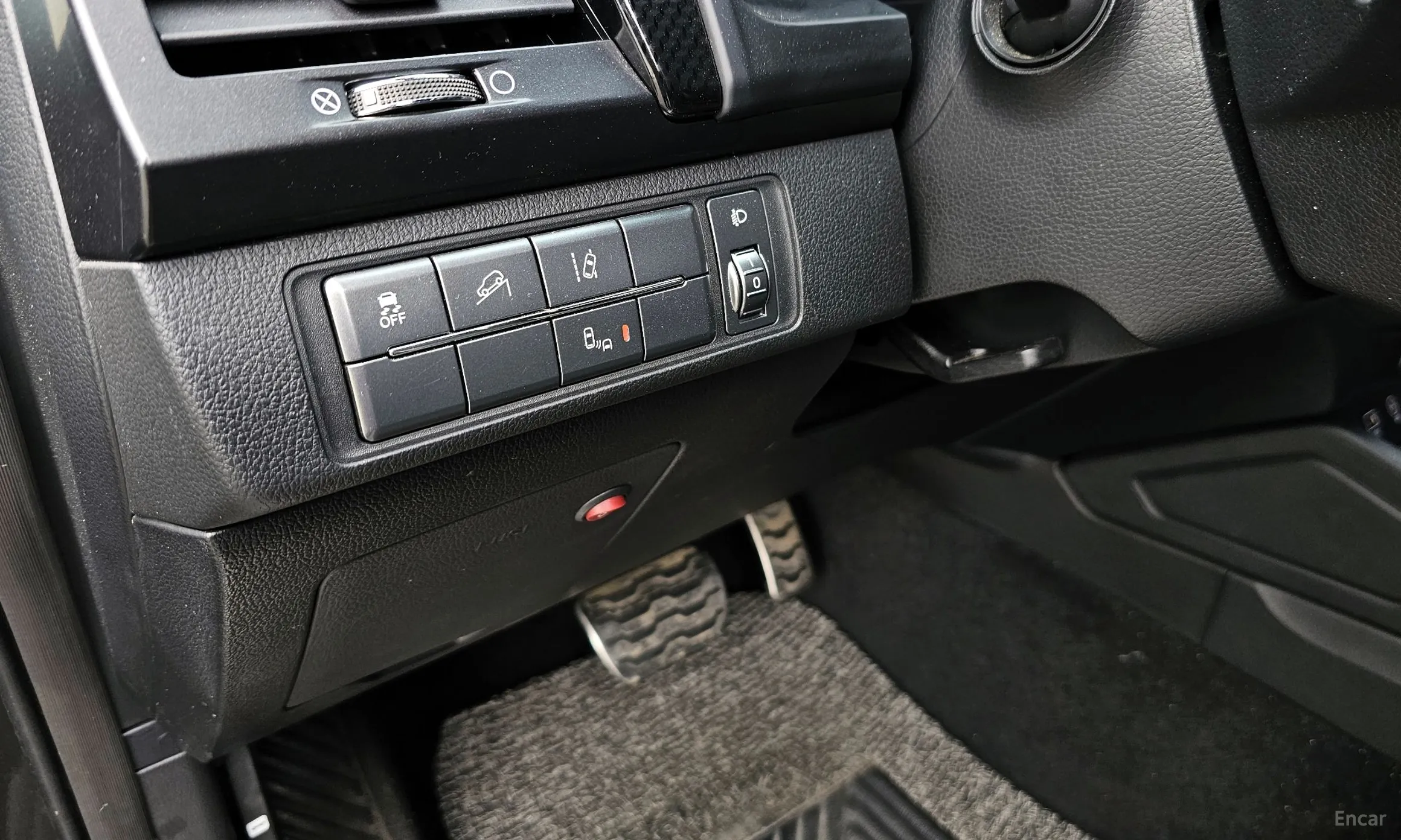 KG Mobility (SsangYong) Rexton Sports превью 14