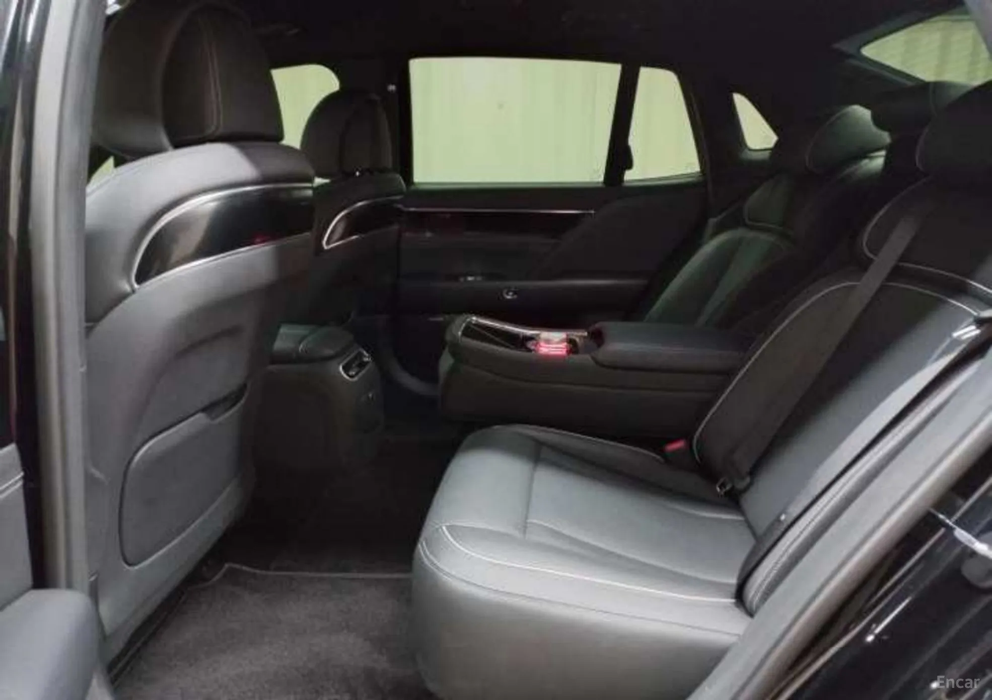 Genesis G90 (RS4) превью 6