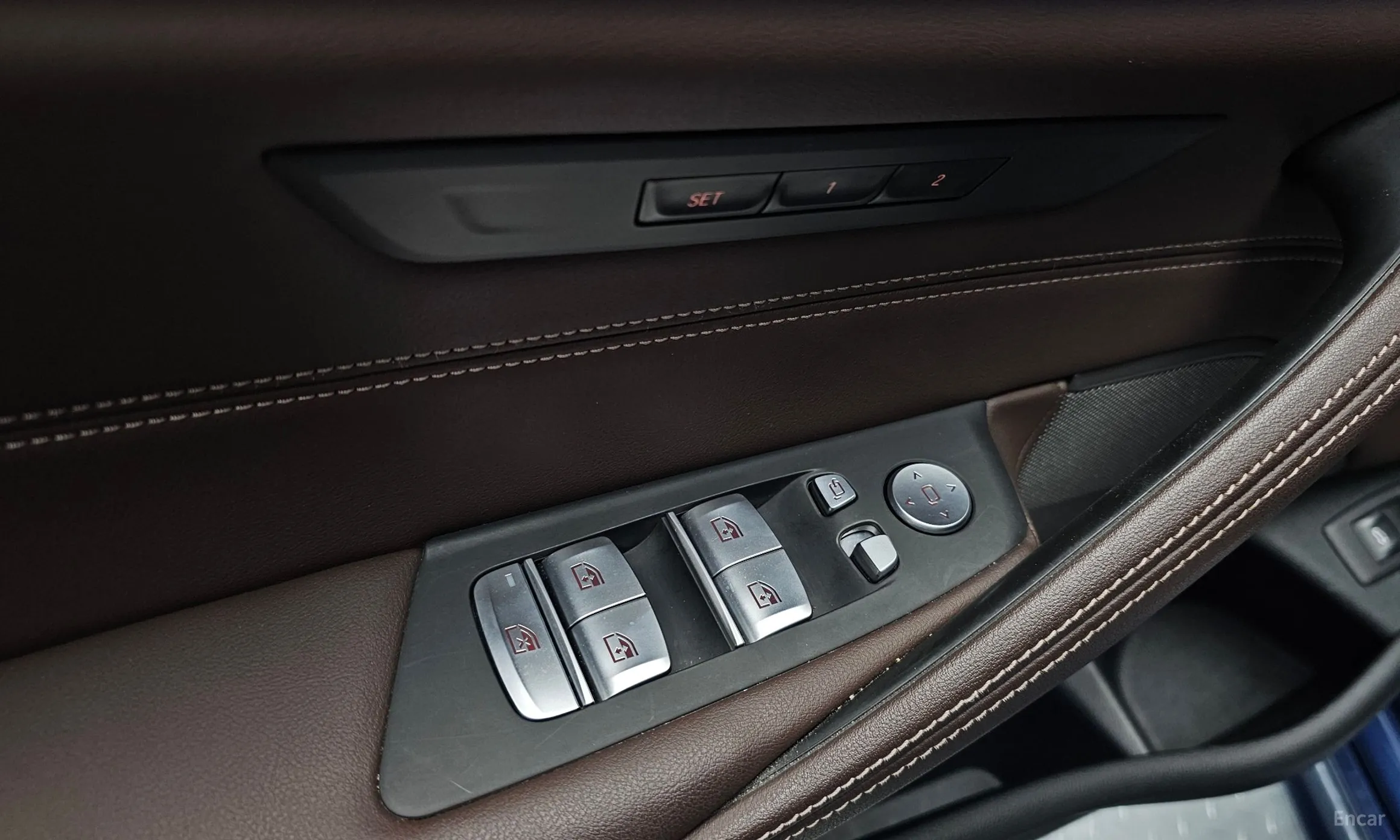 BMW 5 Series (G30) превью 16
