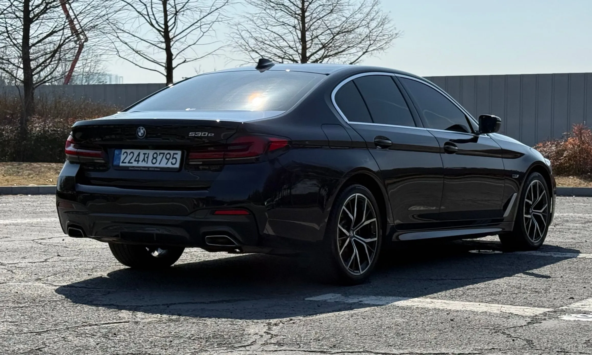 BMW 5 Series (G30) превью 2