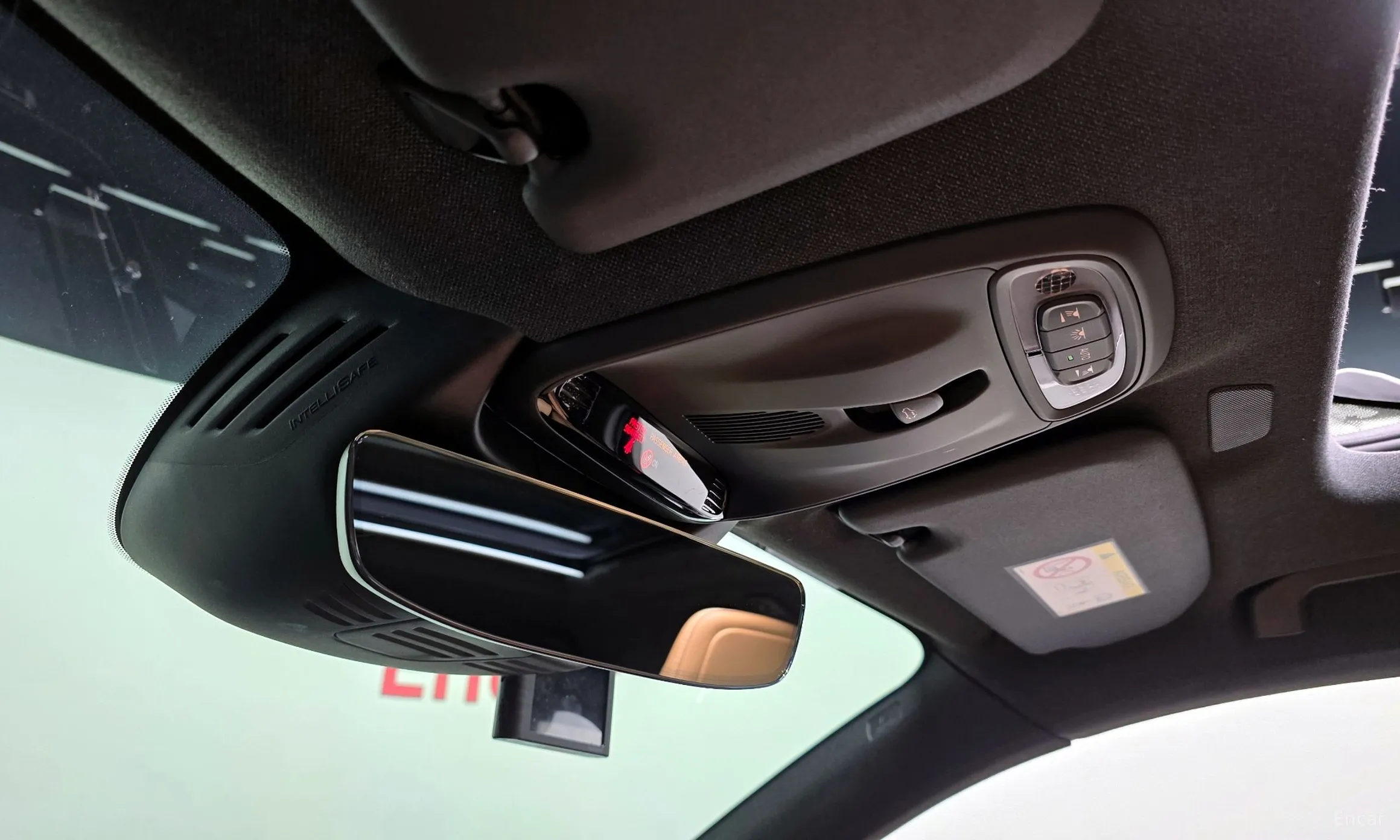 Volvo XC40 превью 18
