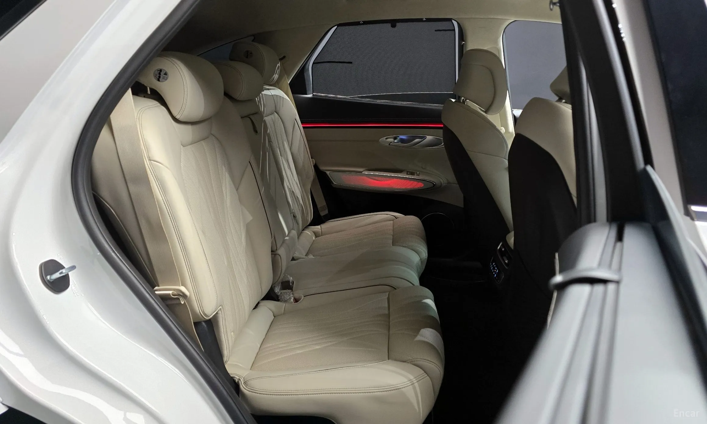 Genesis GV70 превью 12