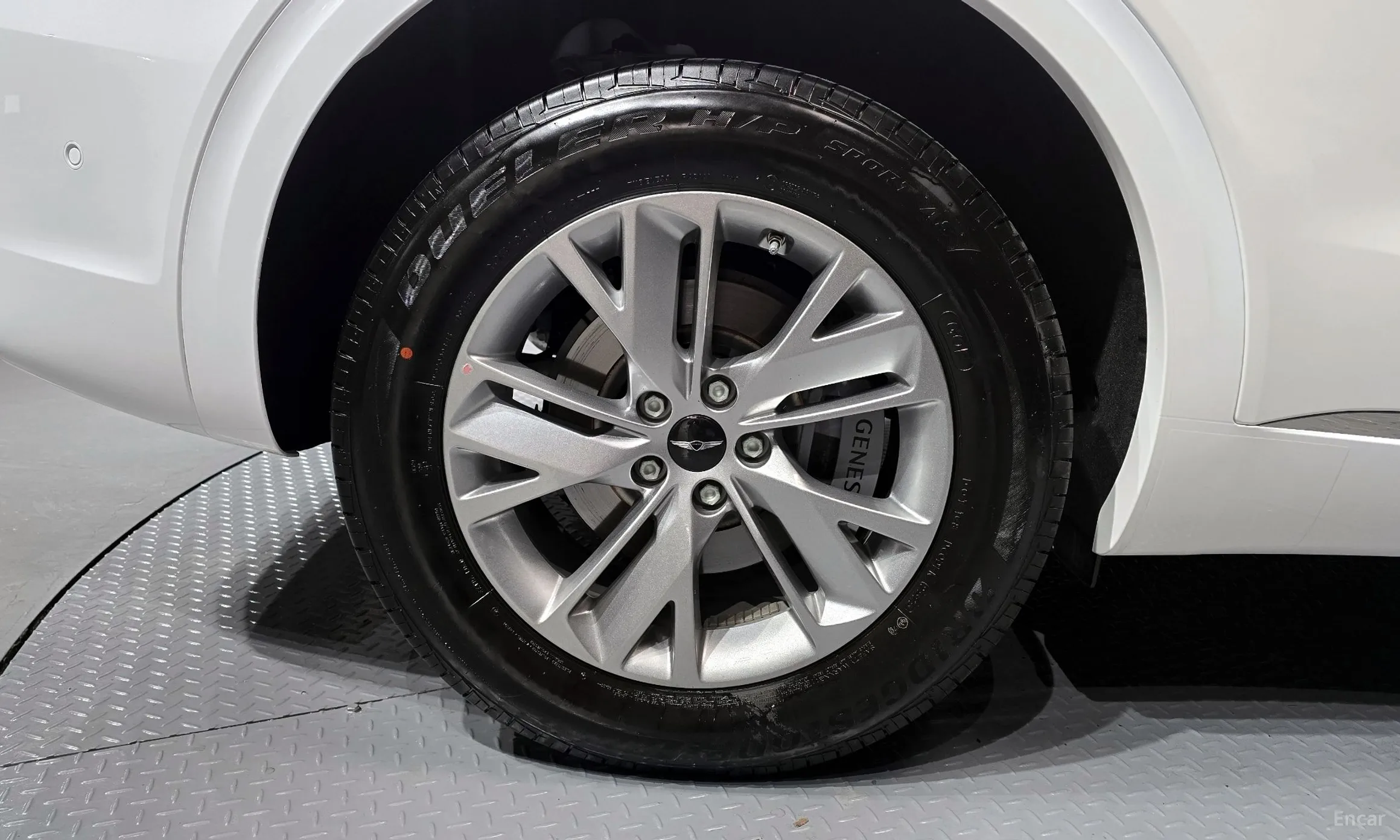 Genesis GV70 превью 5