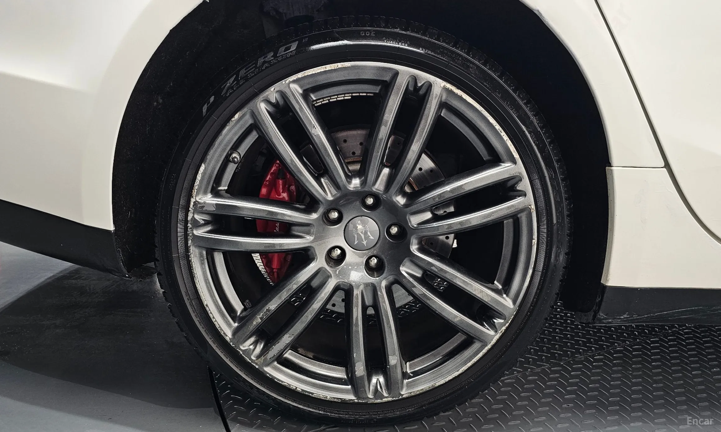 Maserati Ghibli превью 5