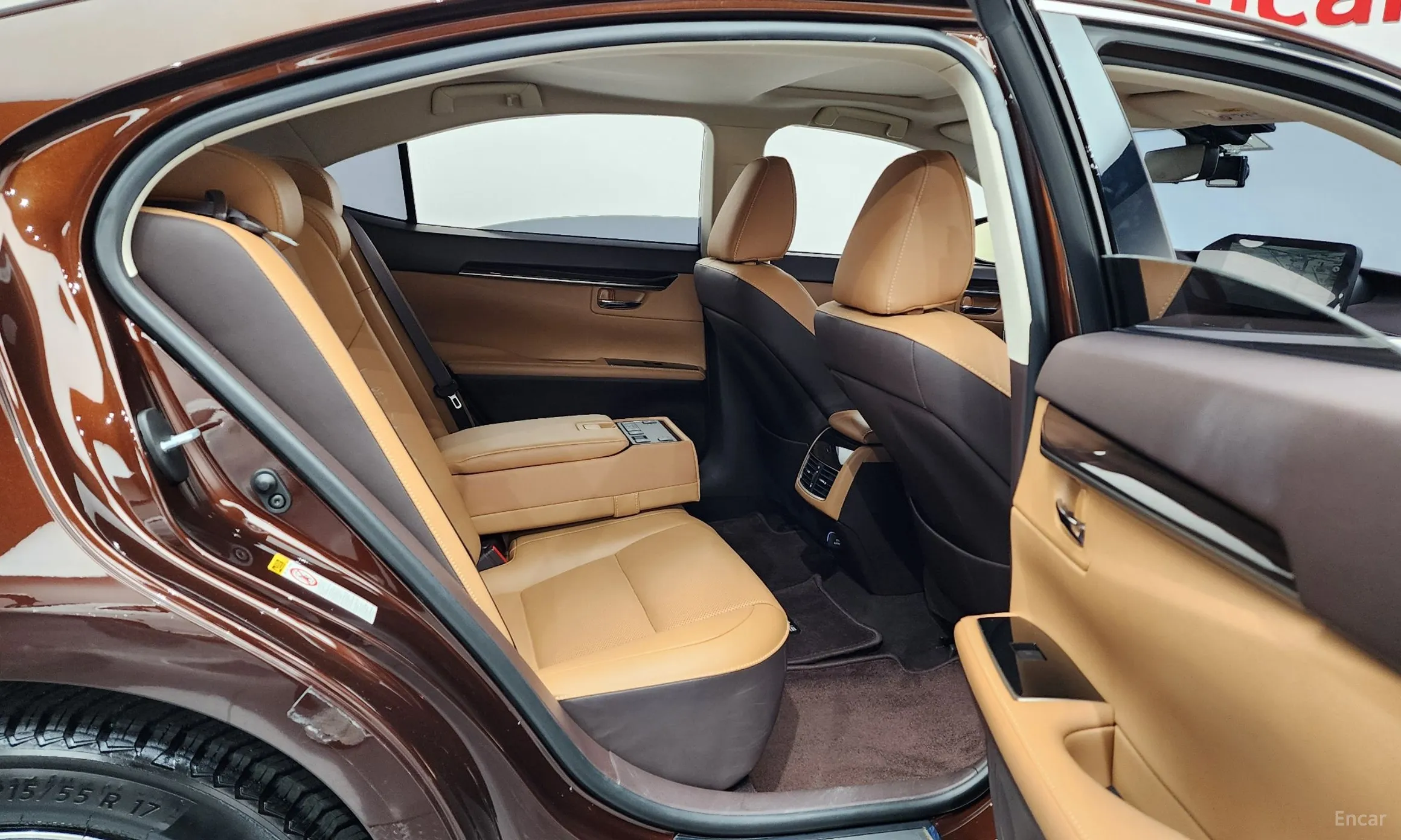 Lexus New ES300h превью 12