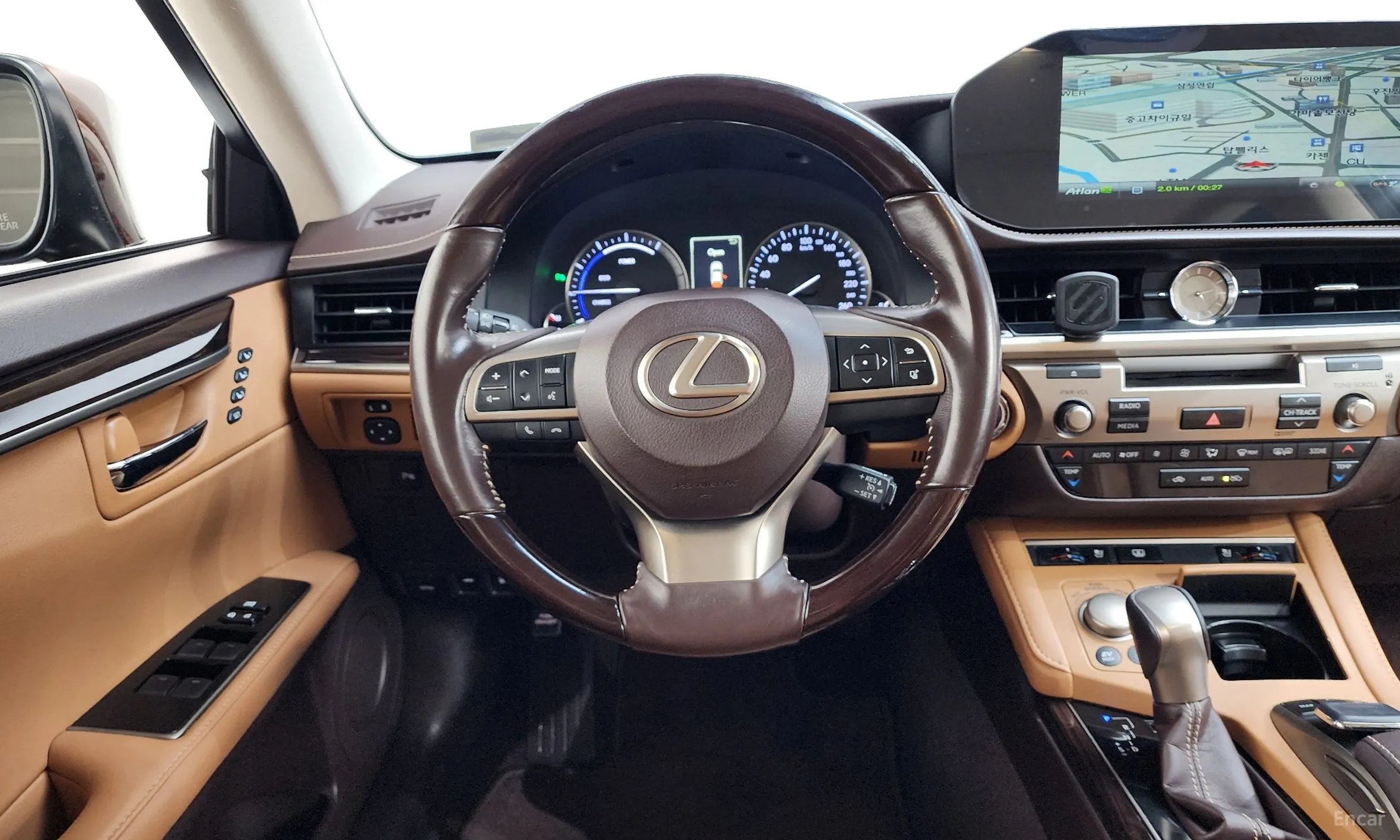 Lexus New ES300h превью 13