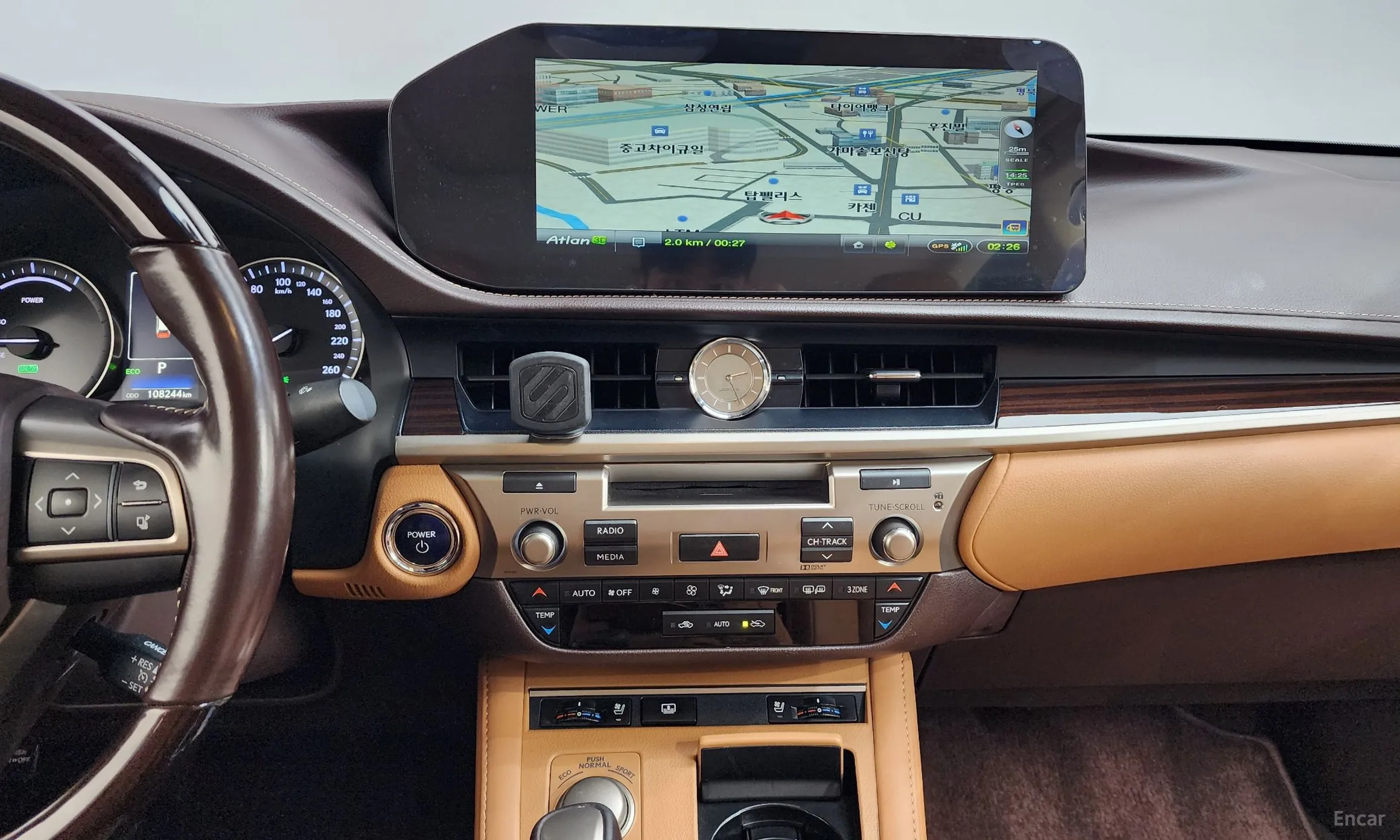 Lexus New ES300h превью 14