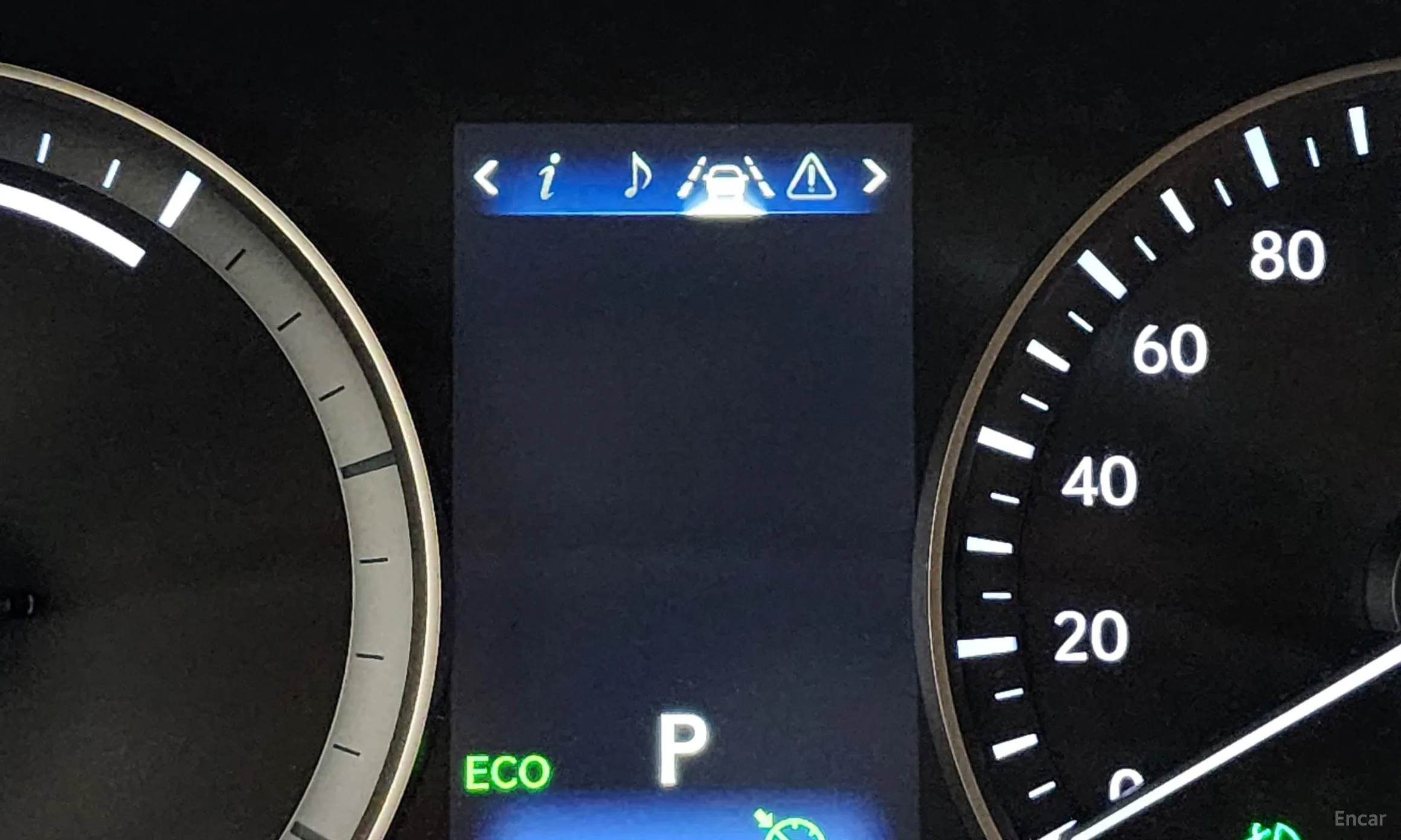 Lexus New ES300h превью 16