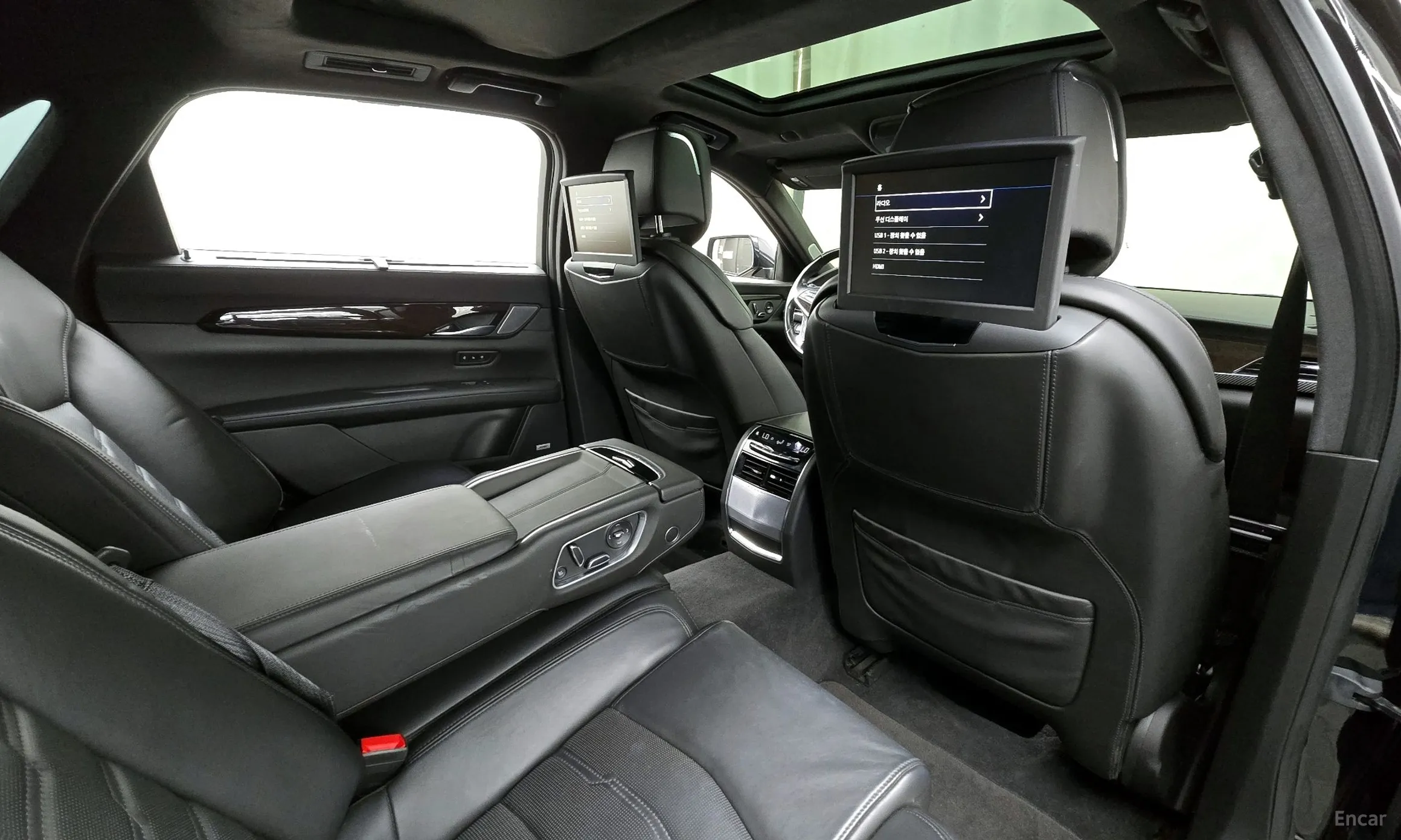 Cadillac CT6 превью 12
