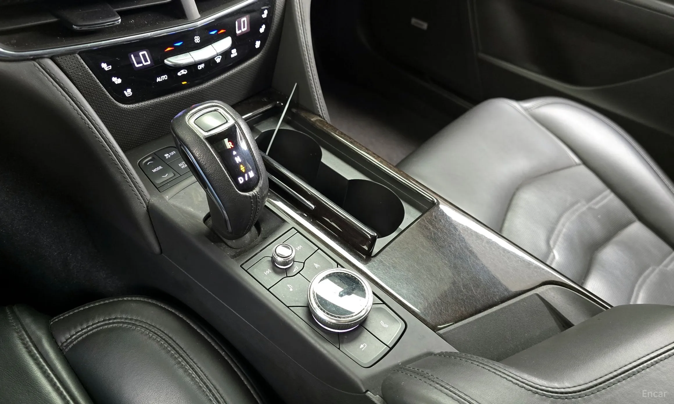 Cadillac CT6 превью 9