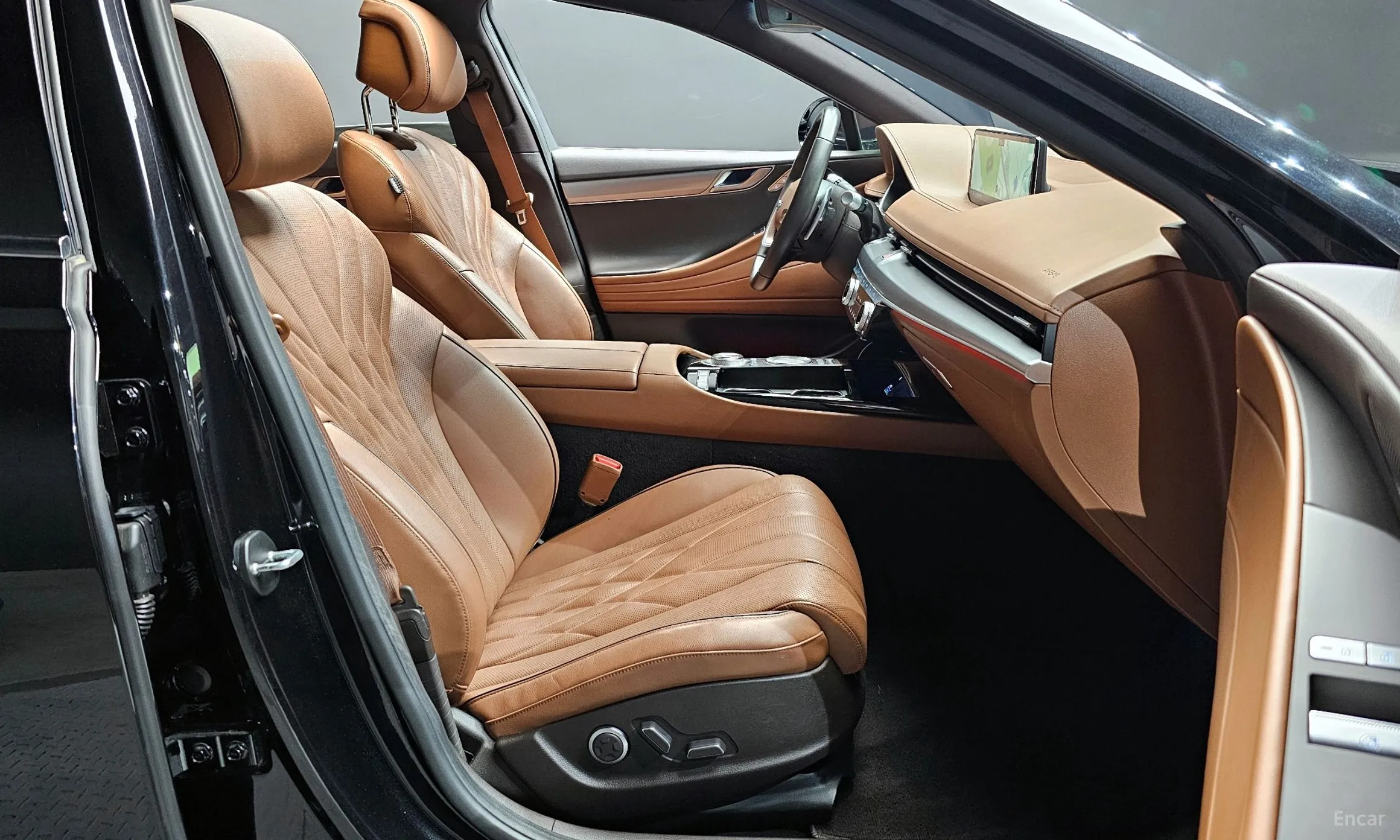 Genesis G80 (RG3) превью 10