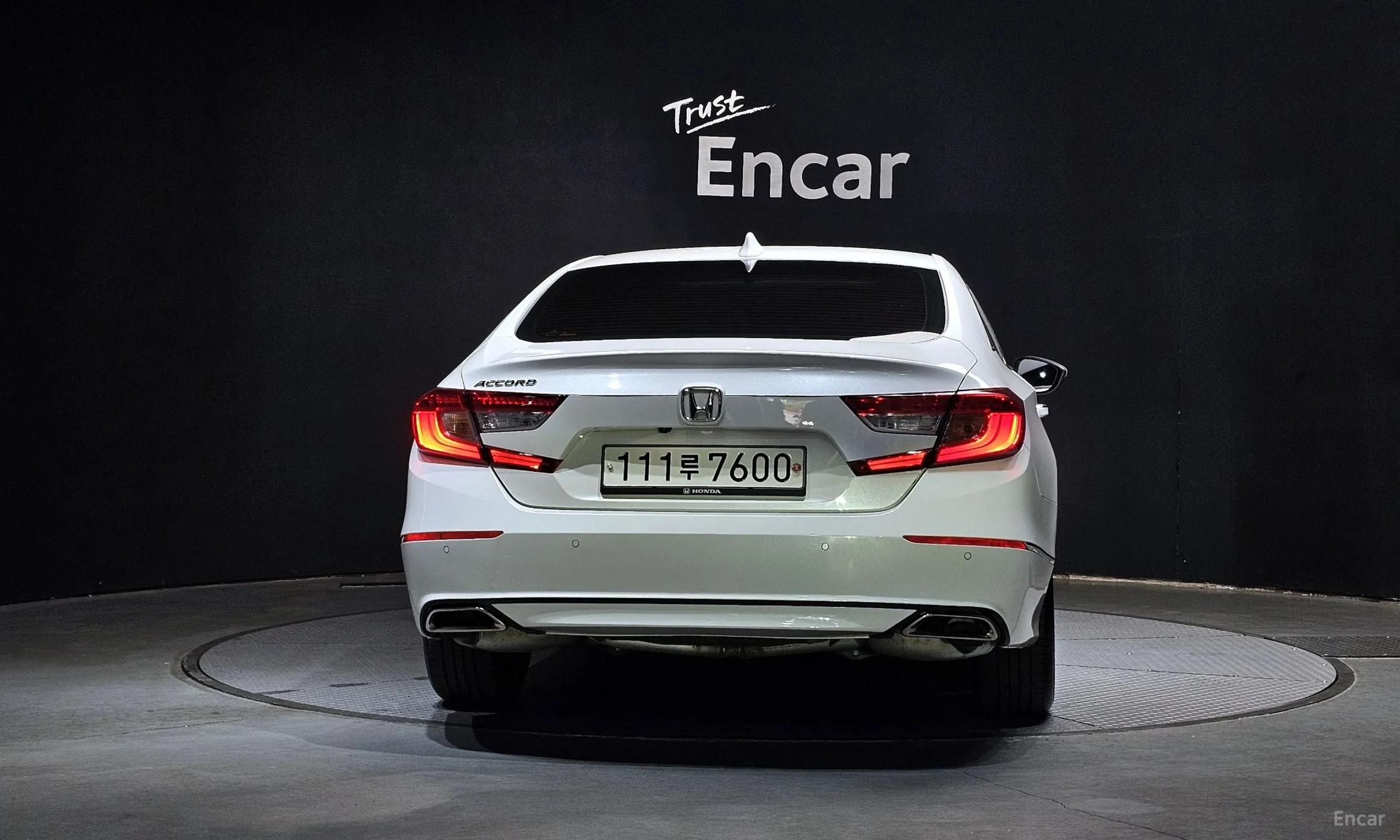Honda Accord 10th Generation превью 4