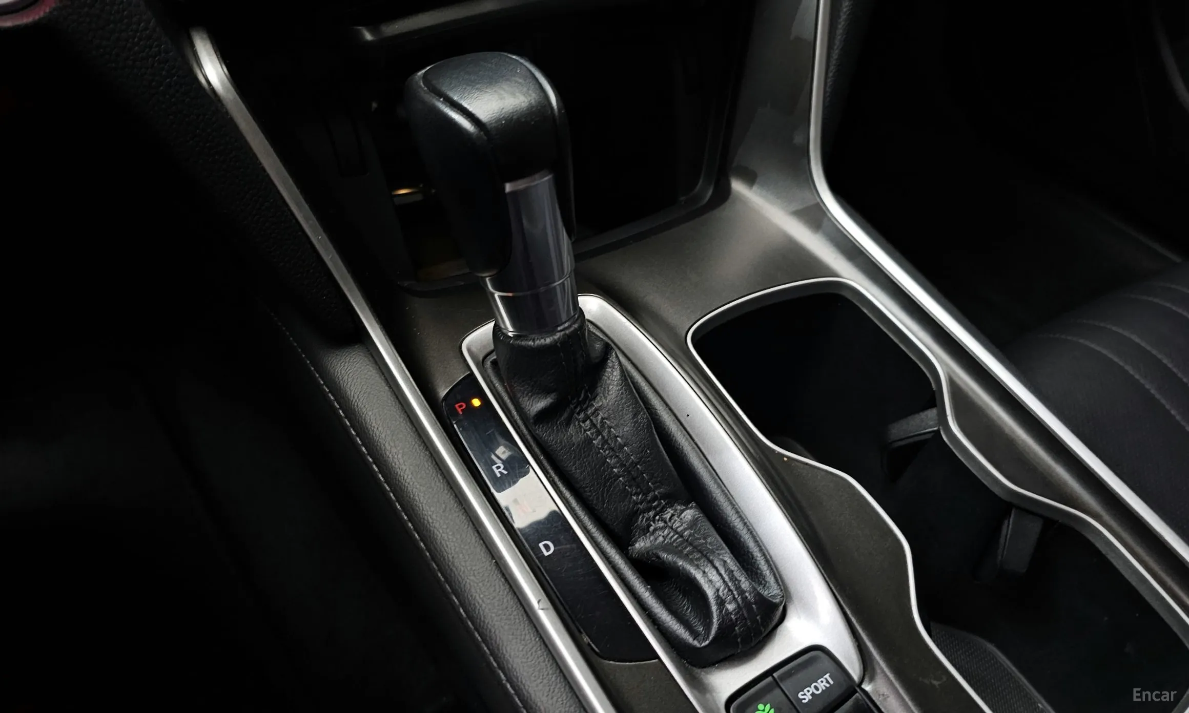 Honda Accord 10th Generation превью 9