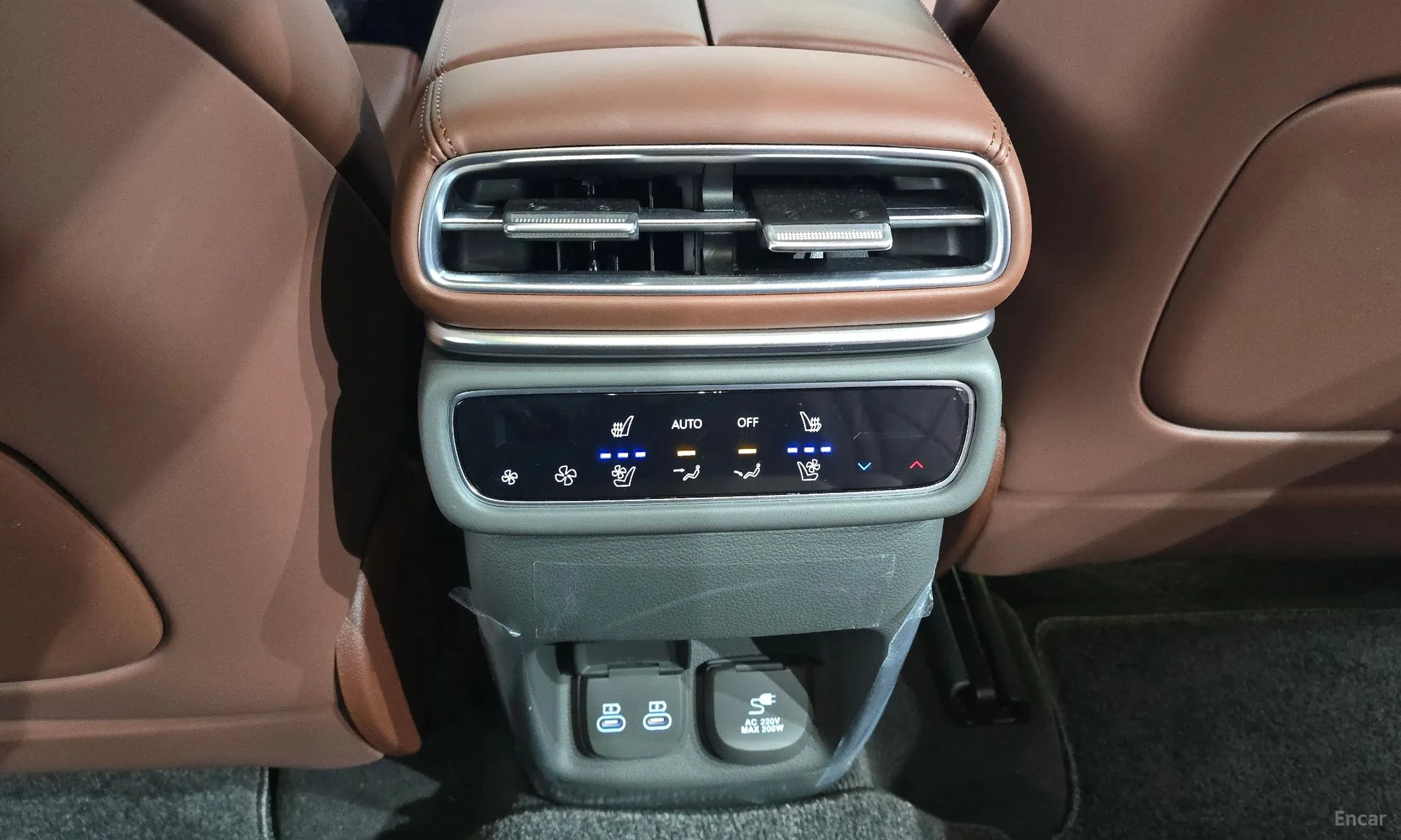 Genesis GV80 превью 19