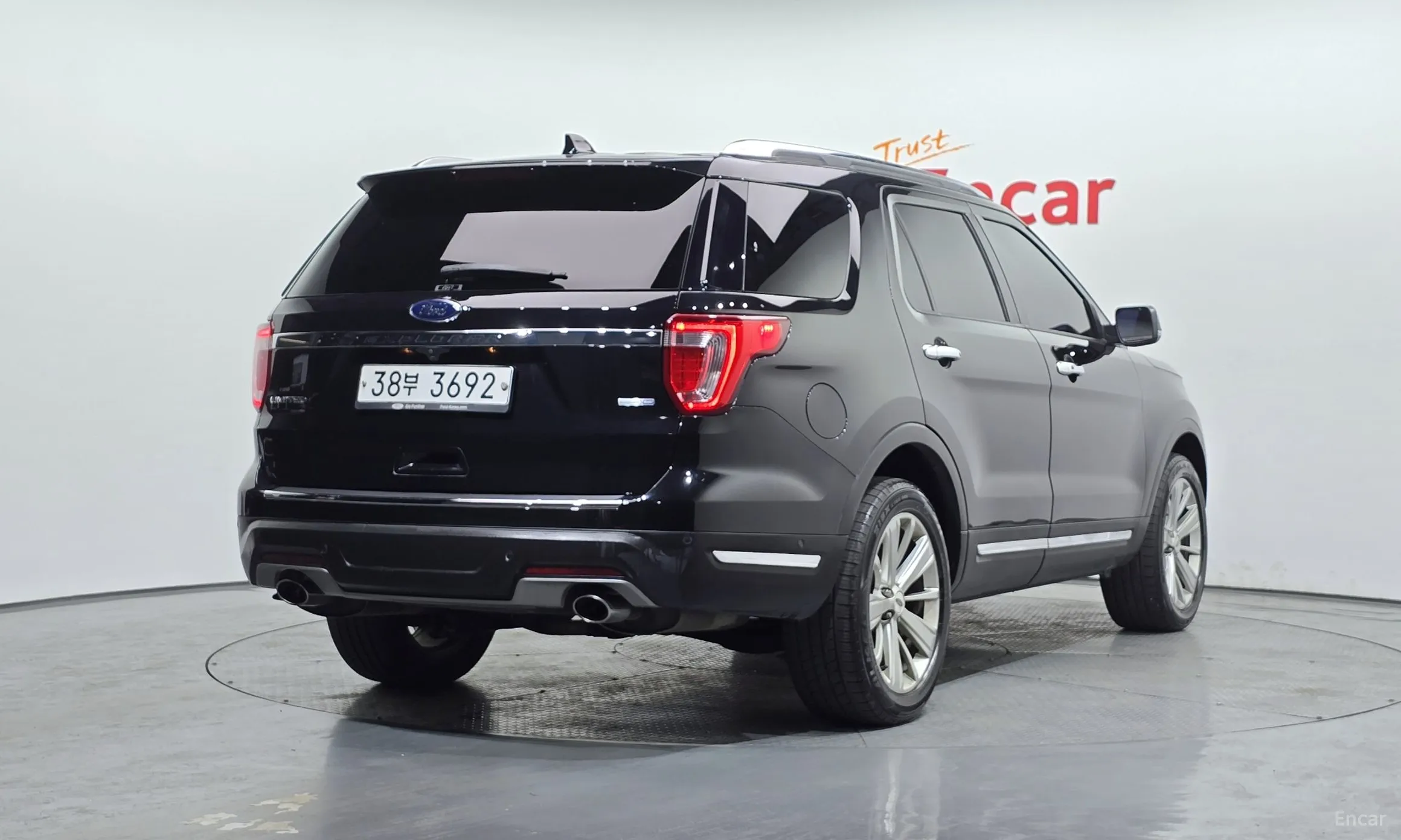 Ford Explorer превью 2