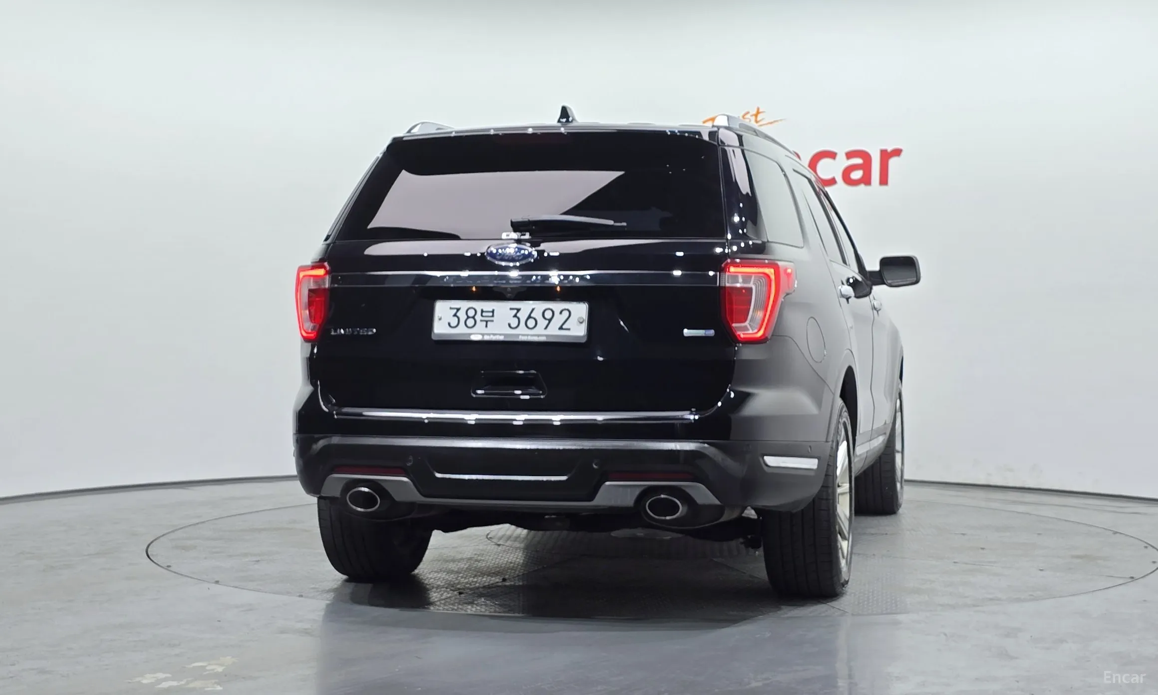 Ford Explorer превью 4