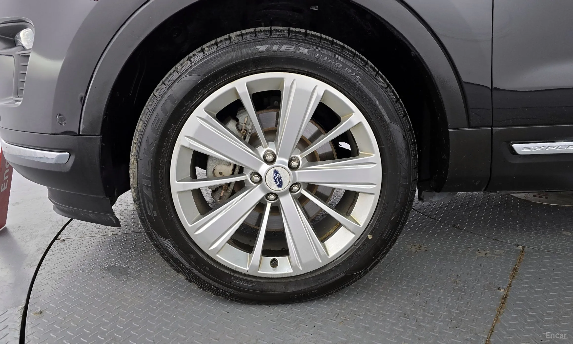 Ford Explorer превью 5