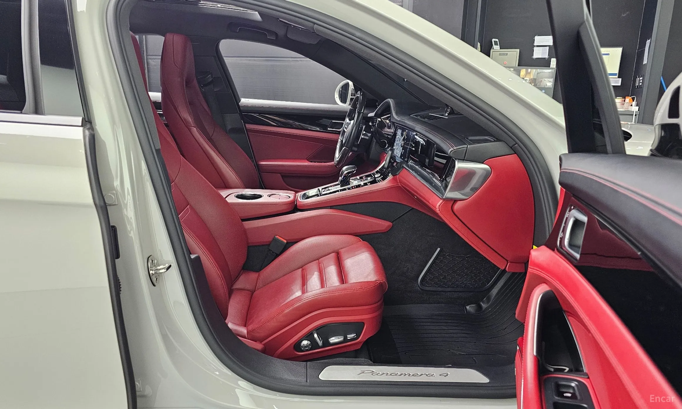 Porsche Panamera (971) превью 12