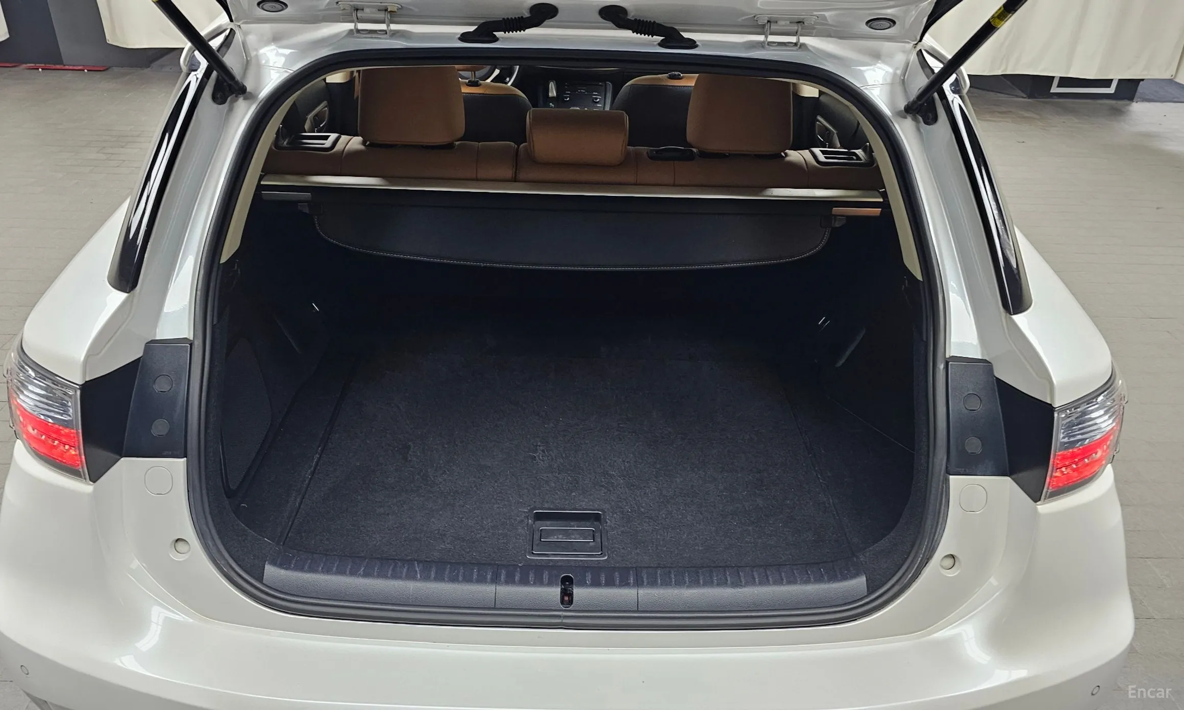 Lexus CT200h превью 20