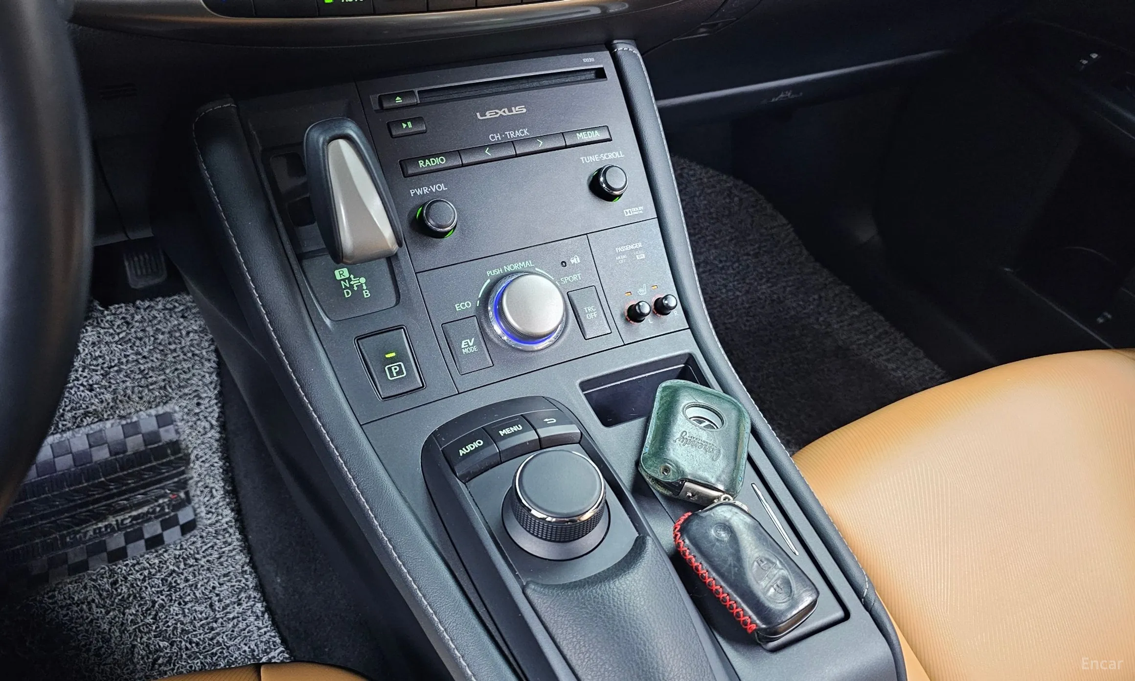 Lexus CT200h превью 9